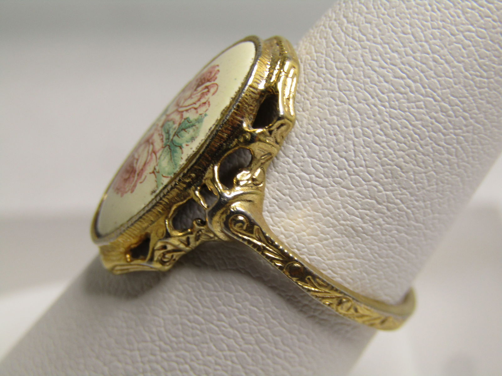 Vintage Double Rose Ring, Sz 8, Gold Tone, 1970's - 2