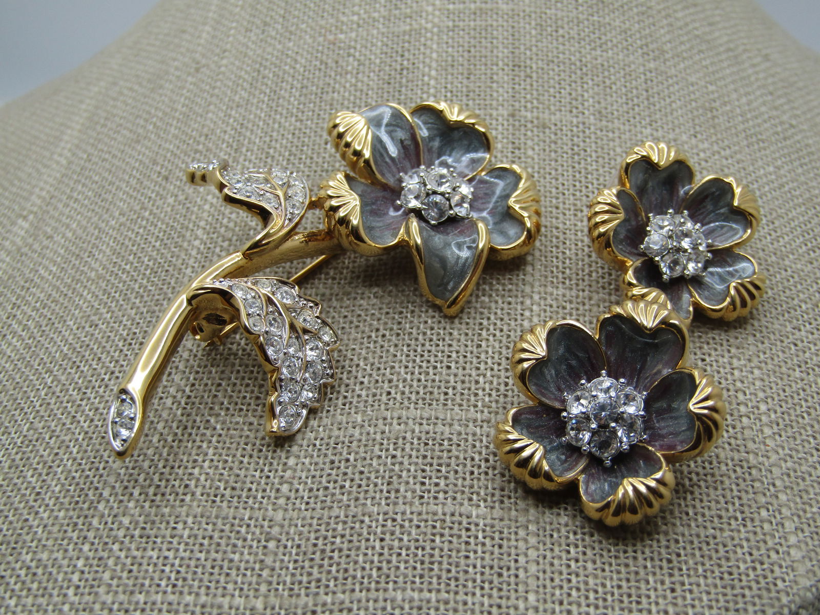 Nolan Miller Enameled Rhinestone Floral Brooch & Earrings Set, 1980's-1990's - 3