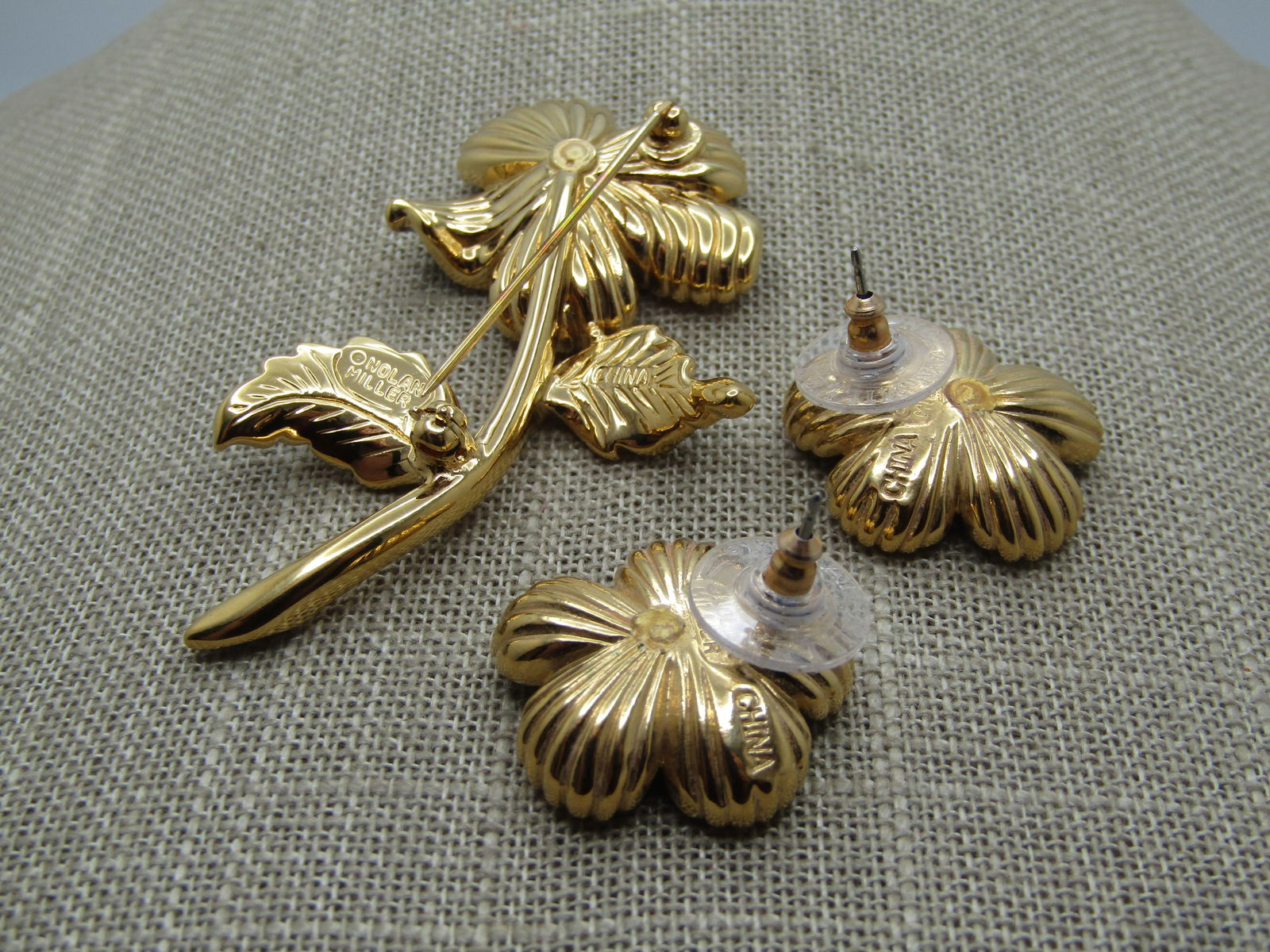 Nolan Miller Enameled Rhinestone Floral Brooch & Earrings Set, 1980's-1990's - 4