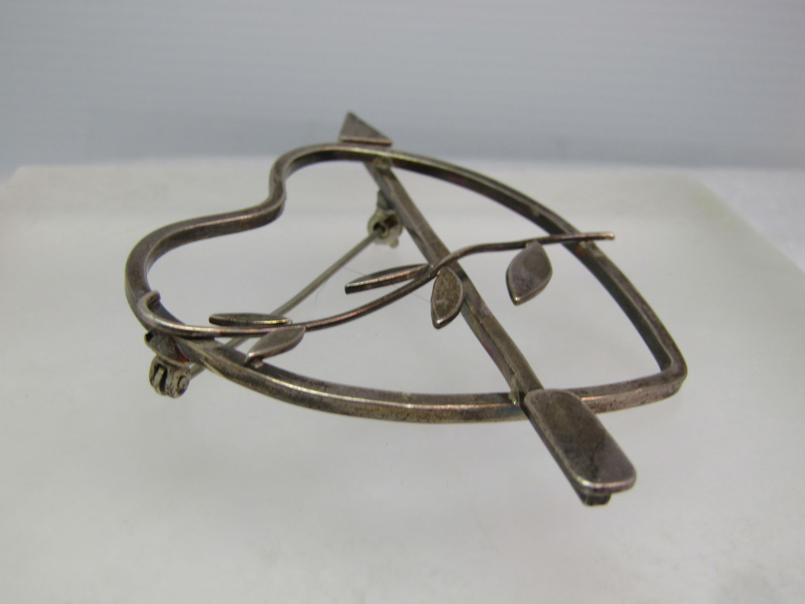 Vintage Sterling Heart/Arrow/Leaf Brooch, 1960's-1970's - 6