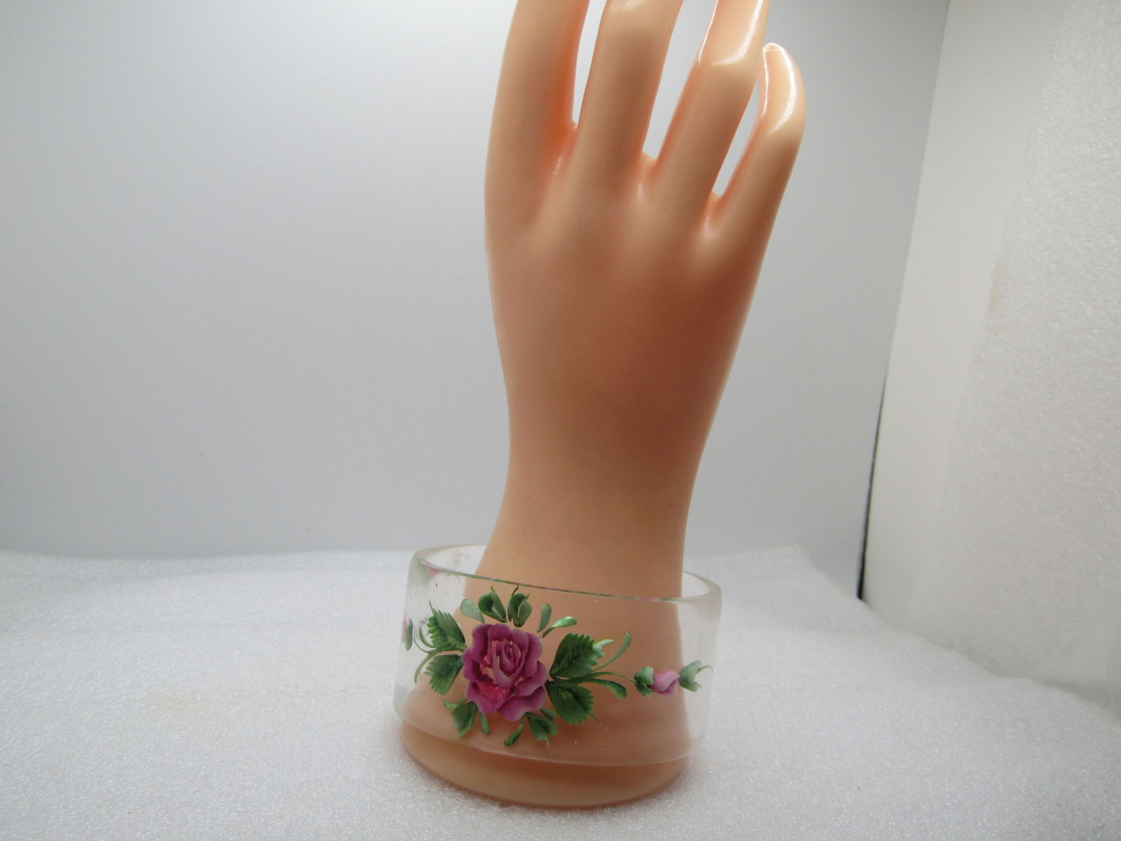 Vintage Reverse Carved Painted Bangle Bracelet, 8.25", Clear Lucite, 1960's - 5