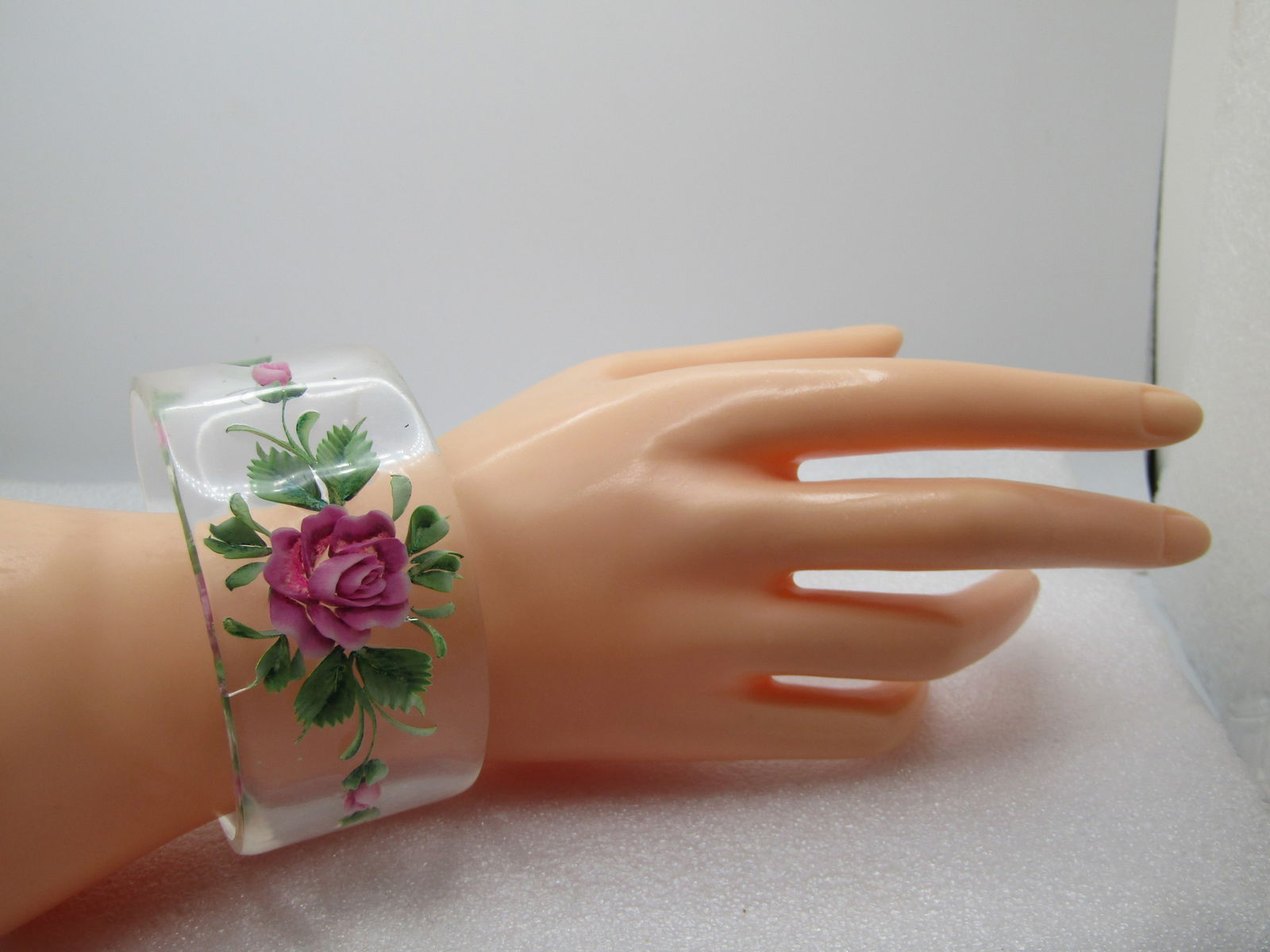 Vintage Reverse Carved Painted Bangle Bracelet, 8.25", Clear Lucite, 1960's - 6