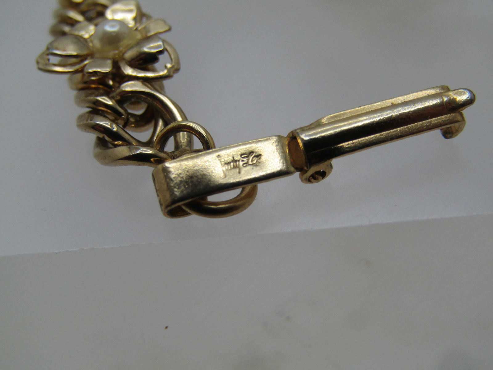 Vintage Enameled Leaf Bracelet, Faux Pearls, Signed Judy Lee, 1960's, 7" - 5