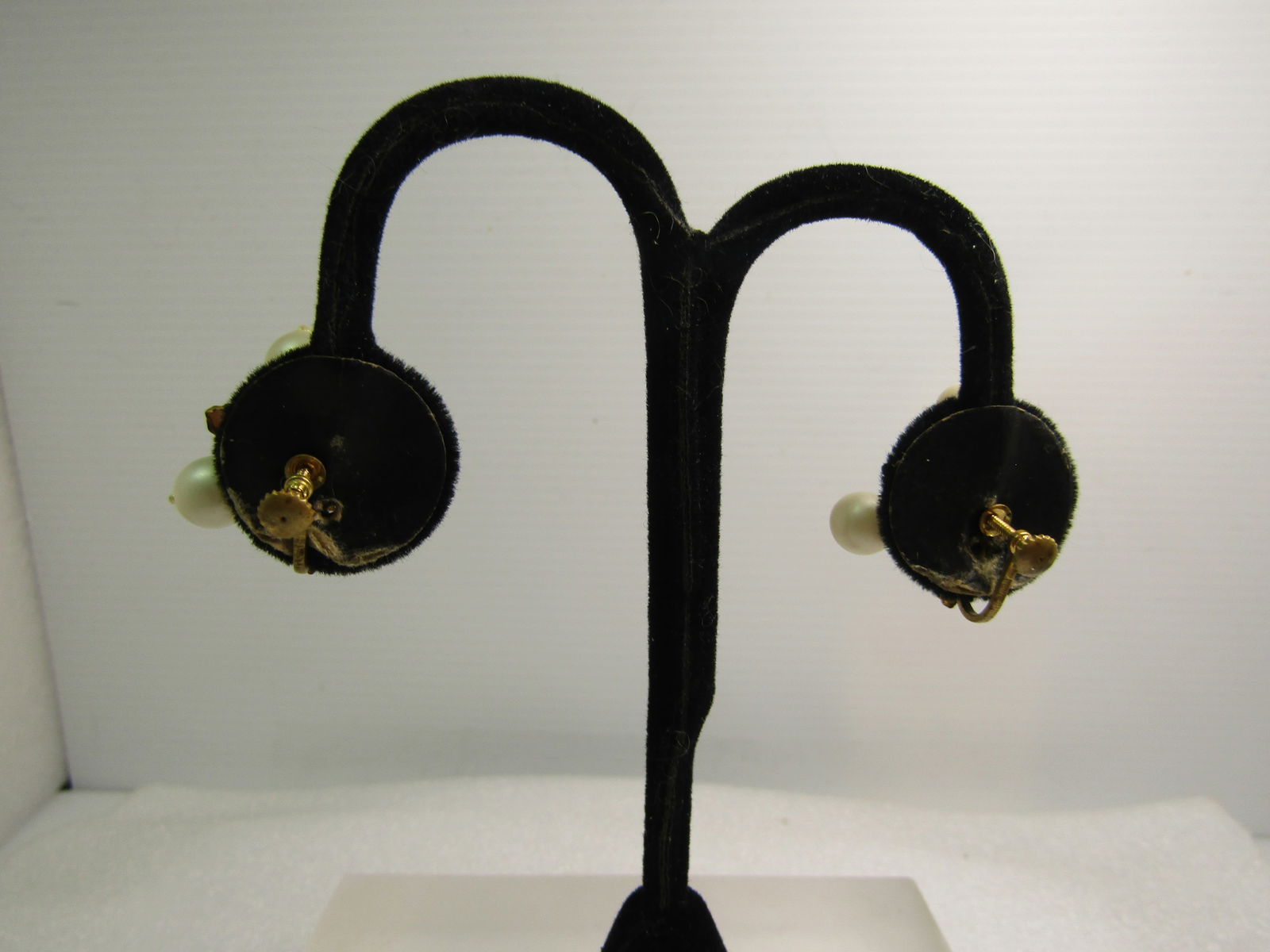 Vintage Enameled Floral Rhinestone Earrings, Faux Pearls, Austria, 1950's - 4