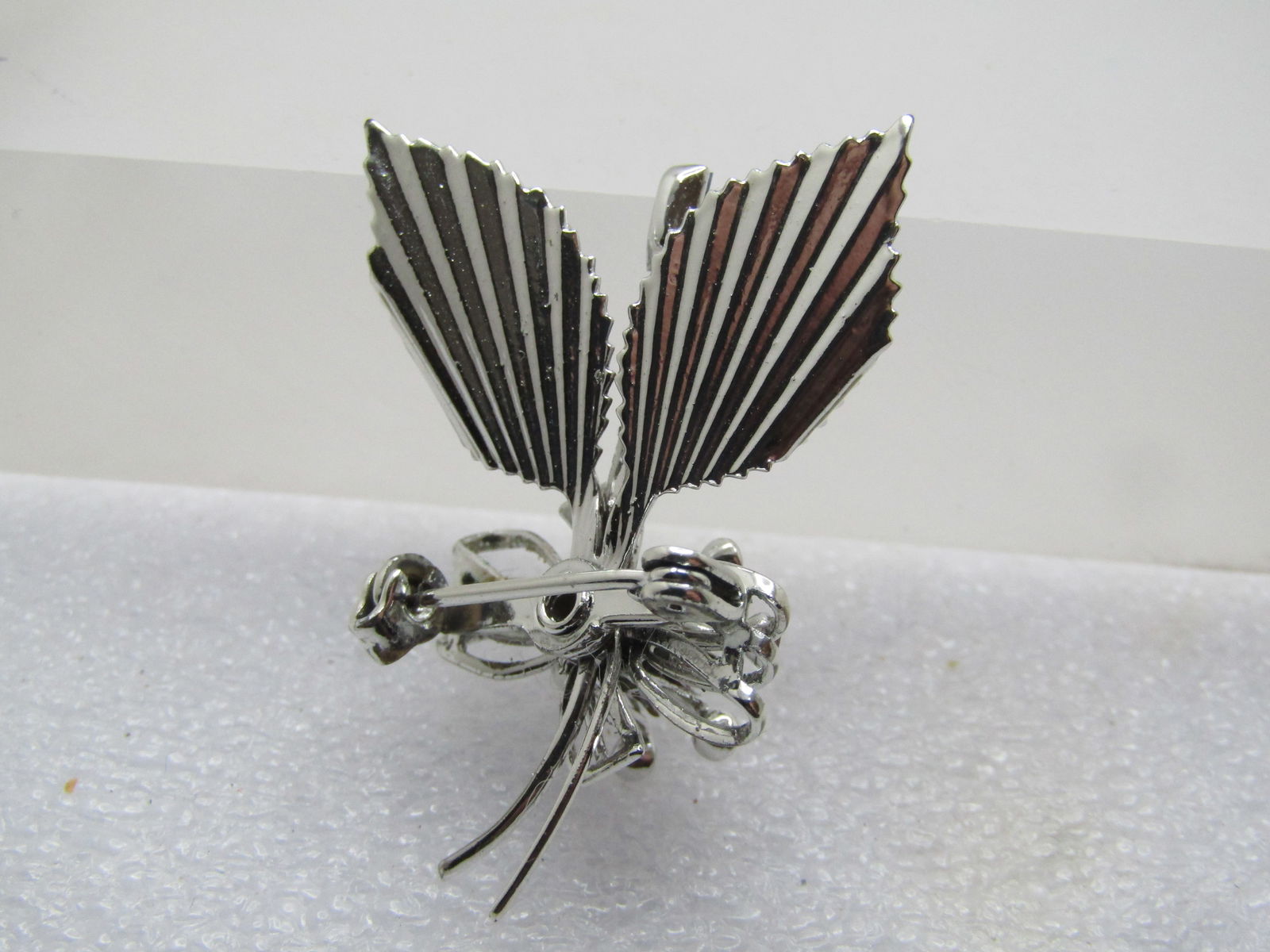 Vintage Blue Rhinestone Floral Brooch, Bow Accent, 1960's - 4