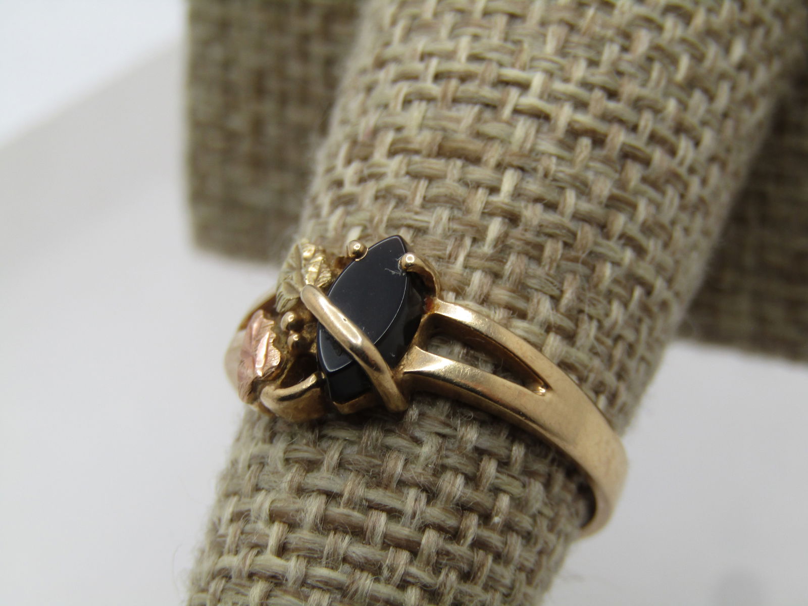Vintage Black Hills Gold Onyx Ring, Sz. 7, Signed Landstrom, 1980's - 3