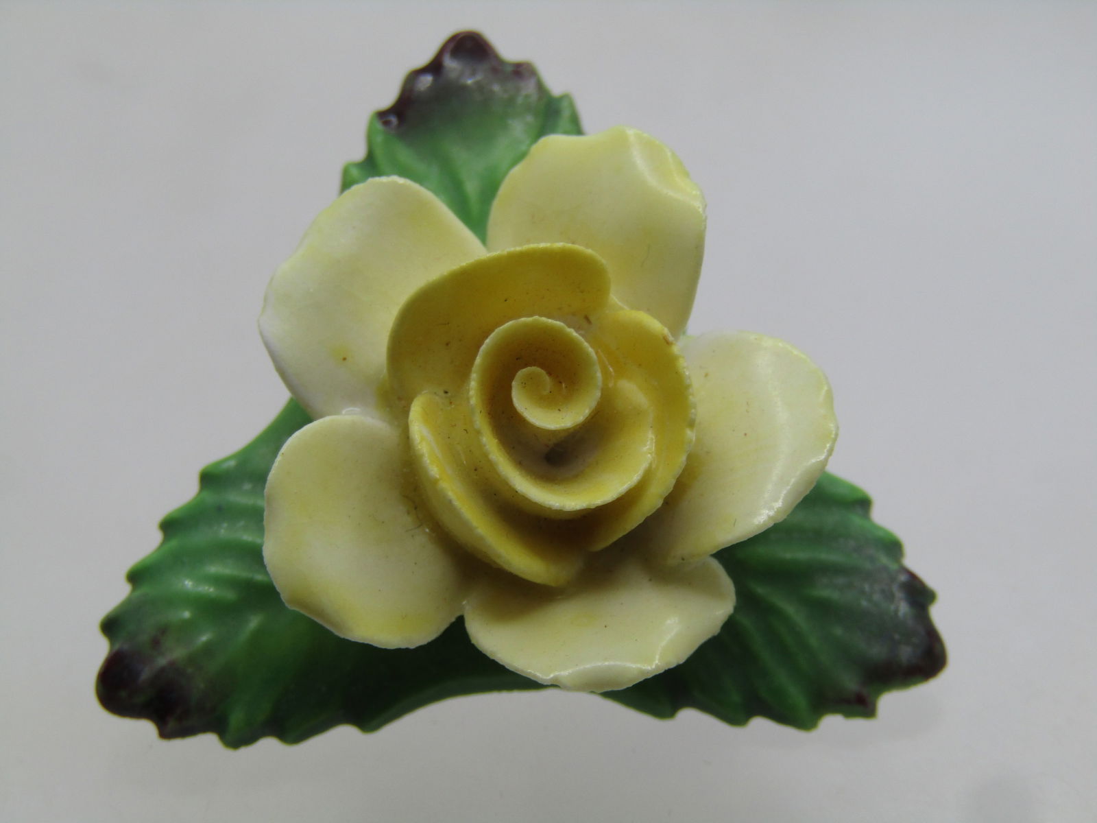 Vintage Painted Yellow Rose Porcelain Brooch, Signed Denton, England, 1960's - 3