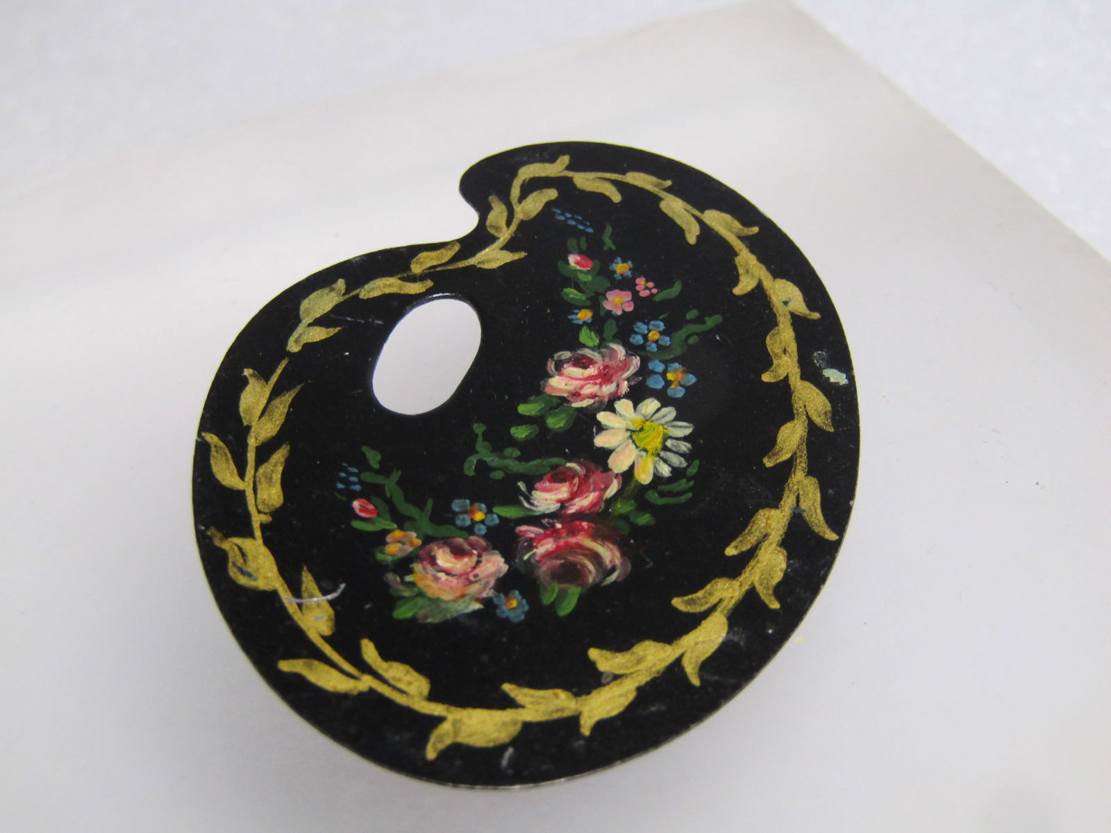 Vintage Floral Painted Palet Brooch, 1960's, Black Enameled - 2