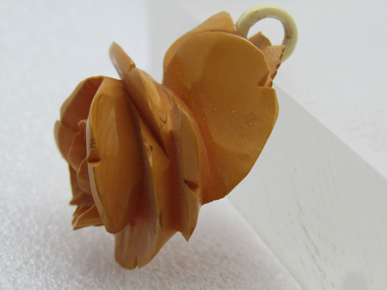 Vintage Carved Rose Pendant, Butterscotch, Mid-Century - 2
