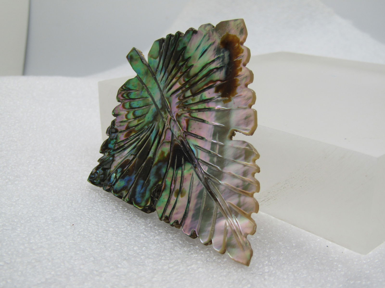 Vintage Carved Abalone Leaf Brooch, 1970's - 2