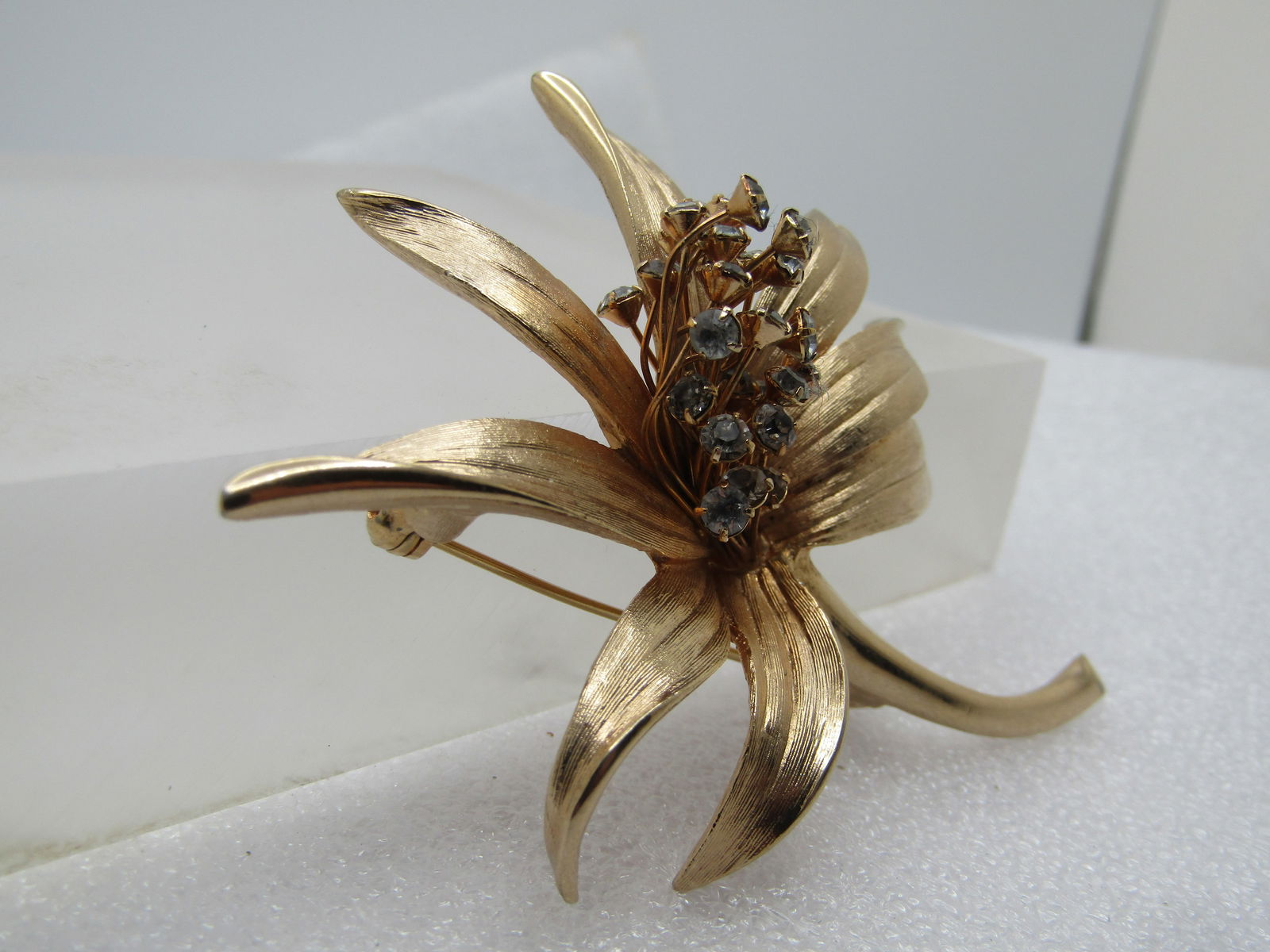 Vintage Floral Brooch, Rhinestone Cluster Center, Signed Judy Lee, 1960's-1970's - 3