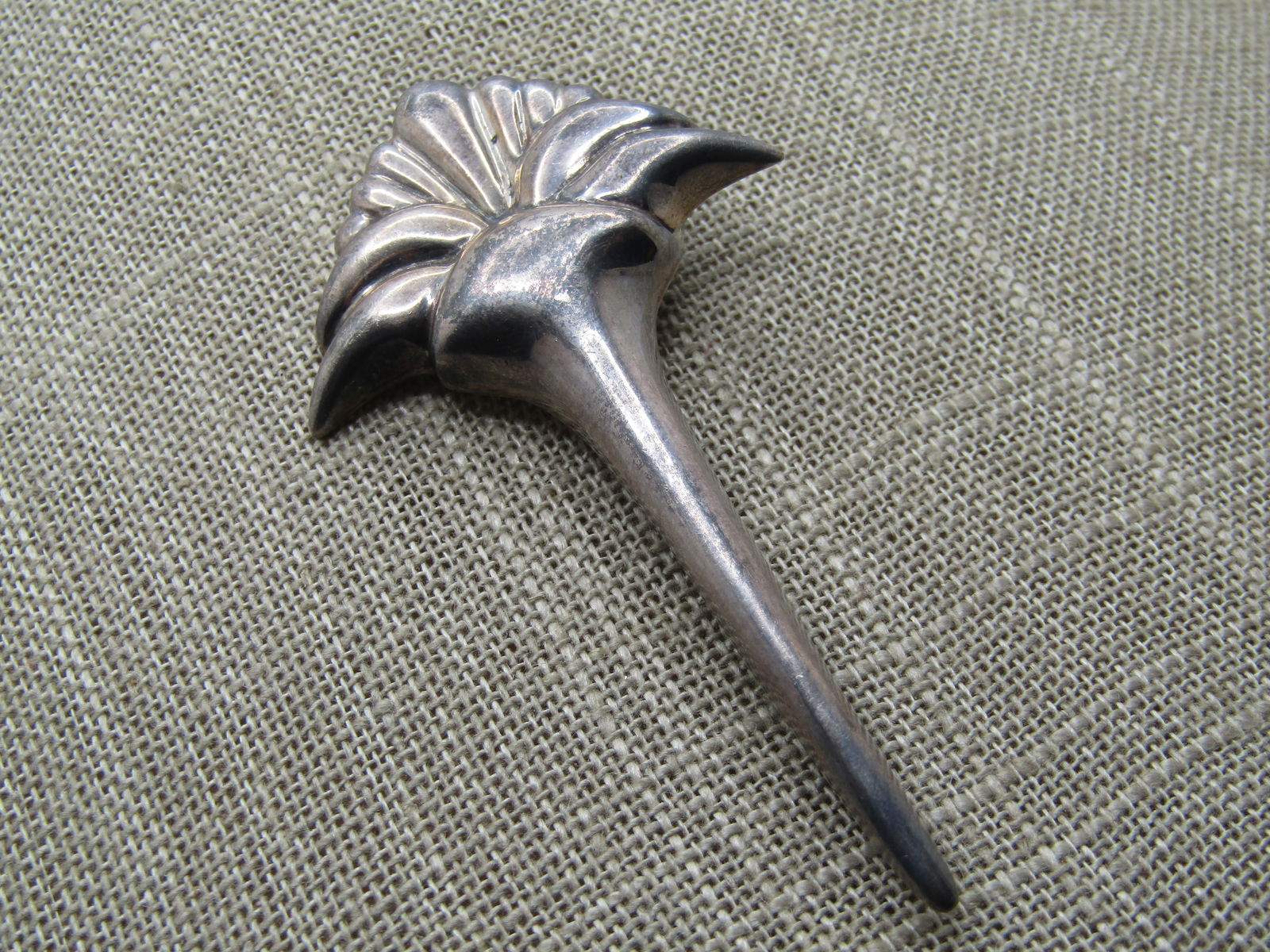 Vintage Sterling Tall Brooch, Floral Torch, Signed Zina, 1980's-1990's - 4