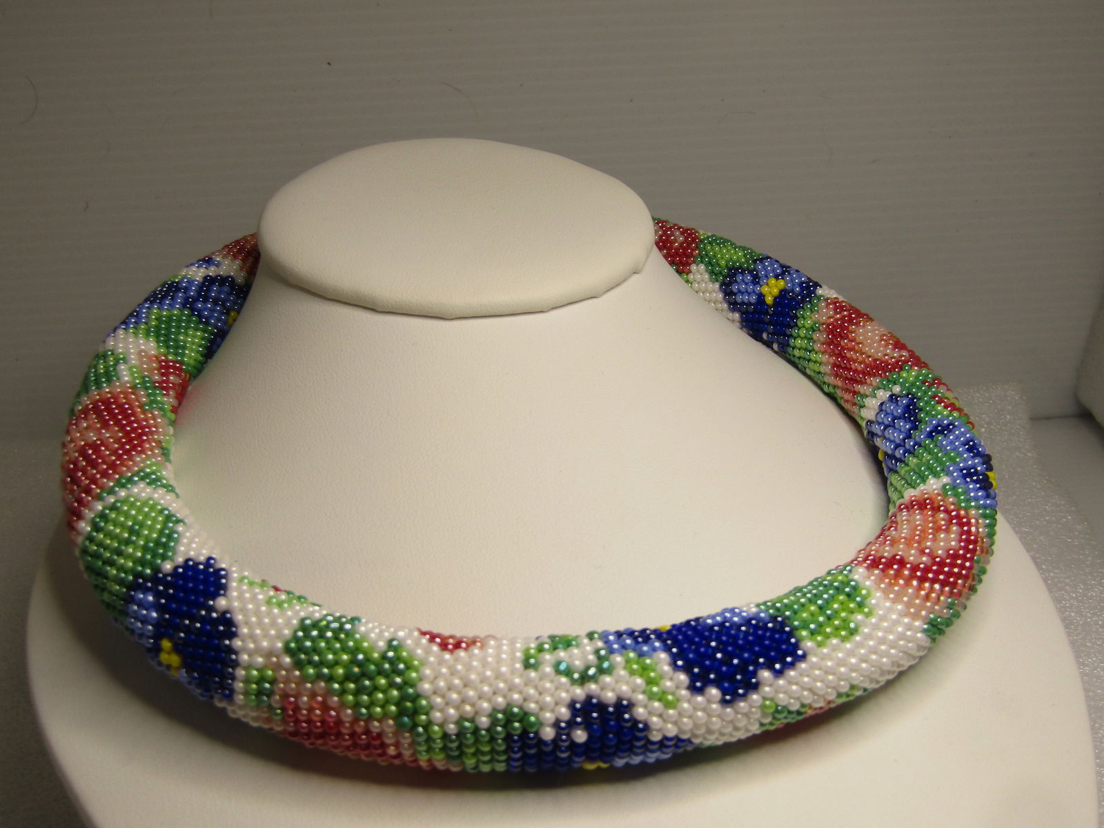 Floral Seed Beaded Tubular Hand Beaded Necklace, 19"-23", 1980's-1990's - 2