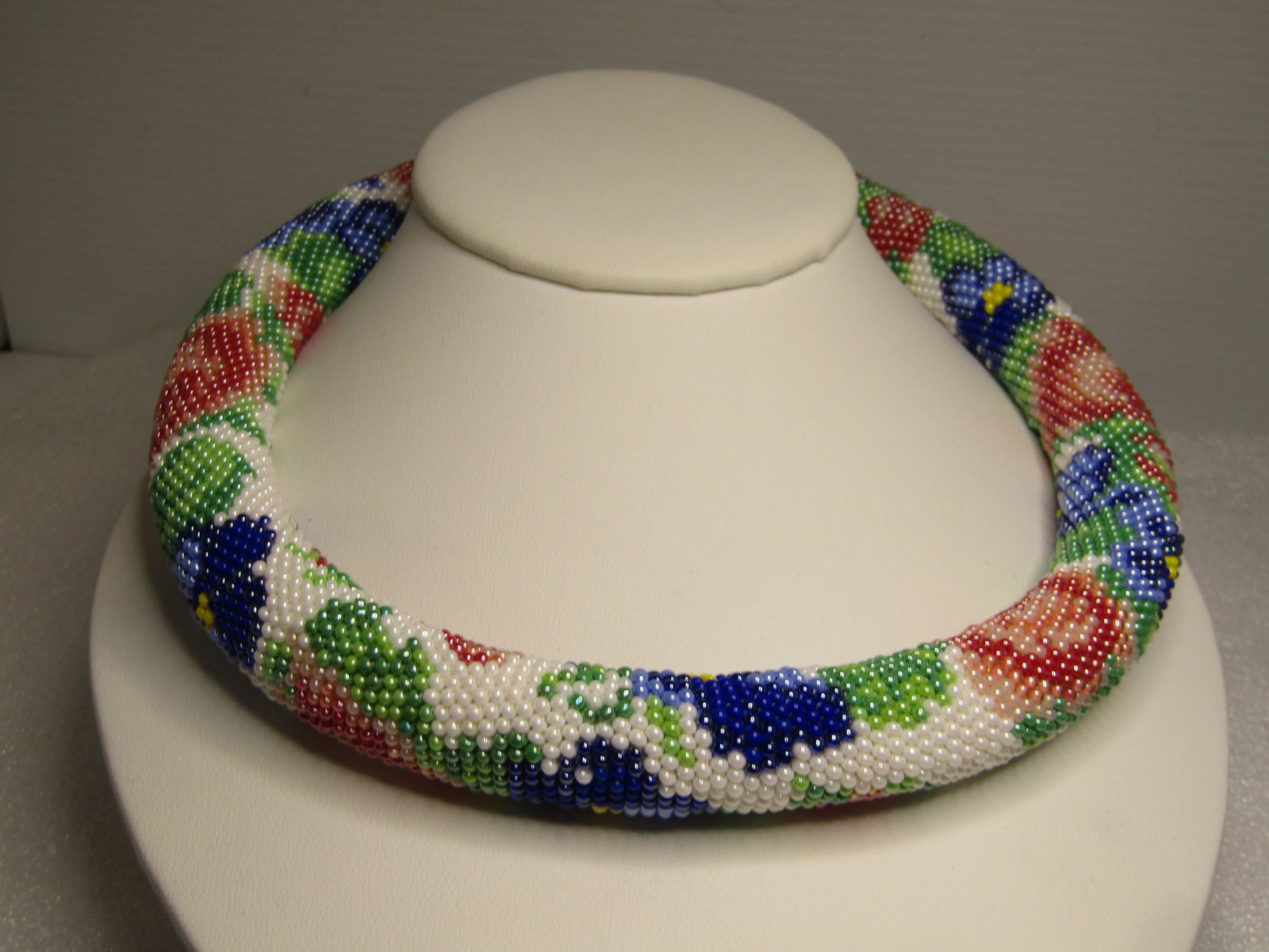 Floral Seed Beaded Tubular Hand Beaded Necklace, 19"-23", 1980's-1990's - 3