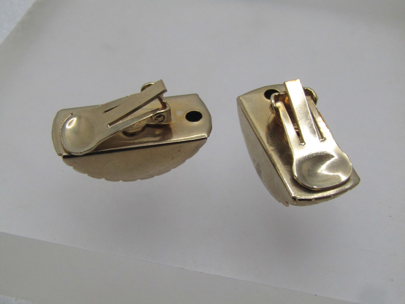 Vintage Floral Raised Curved Clip Earrings, 1960's - 4