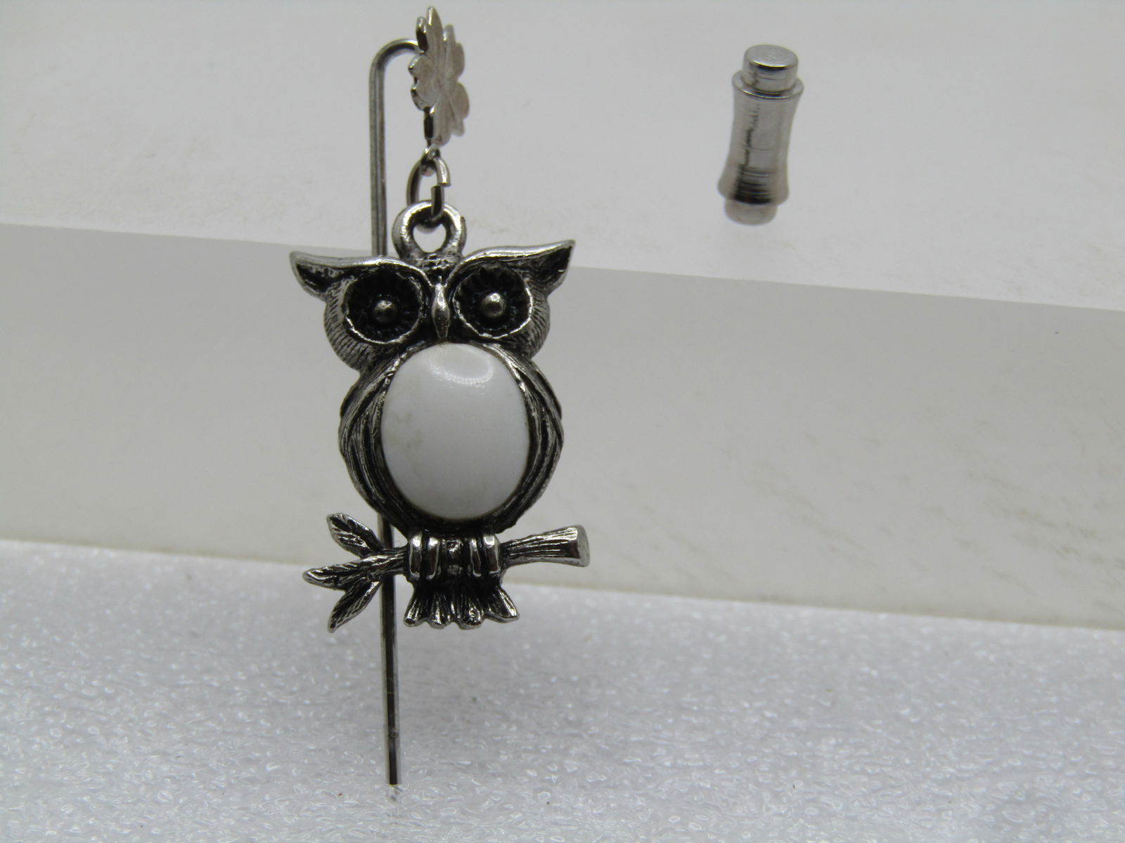 Vintage Dangling Owl Floral Stick Pin, 1960's-1970's. - 4