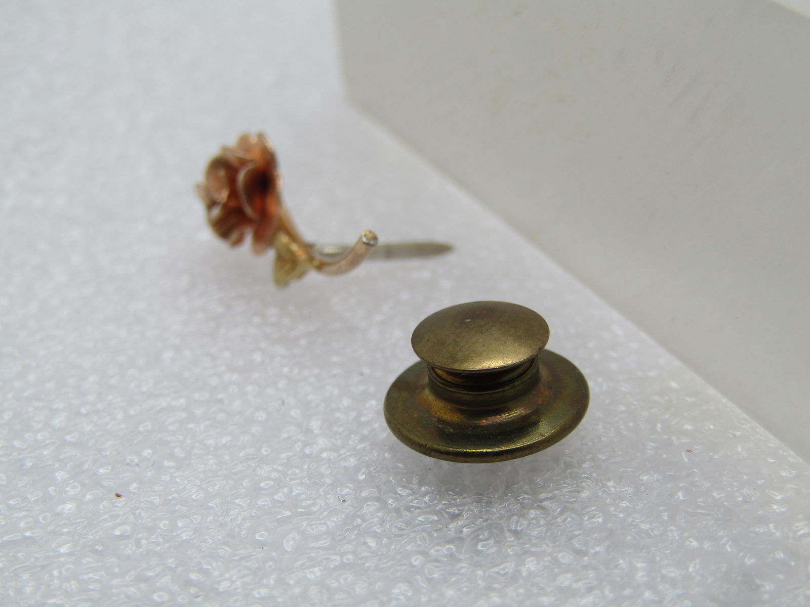 Vintage Three Tone Rose Stick Pin, Tie Tack, 1980's-1990's - 2