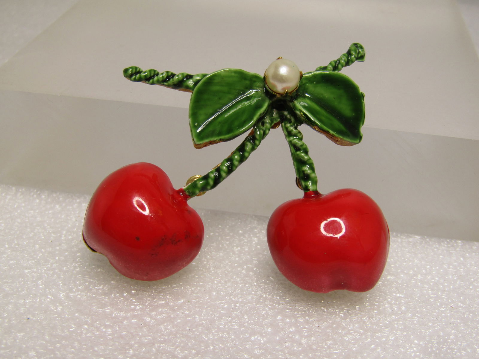 Vintage Enameled Cherry Brooch, with Faux Pearl, , 1960's Signed Original by Robert . - 3