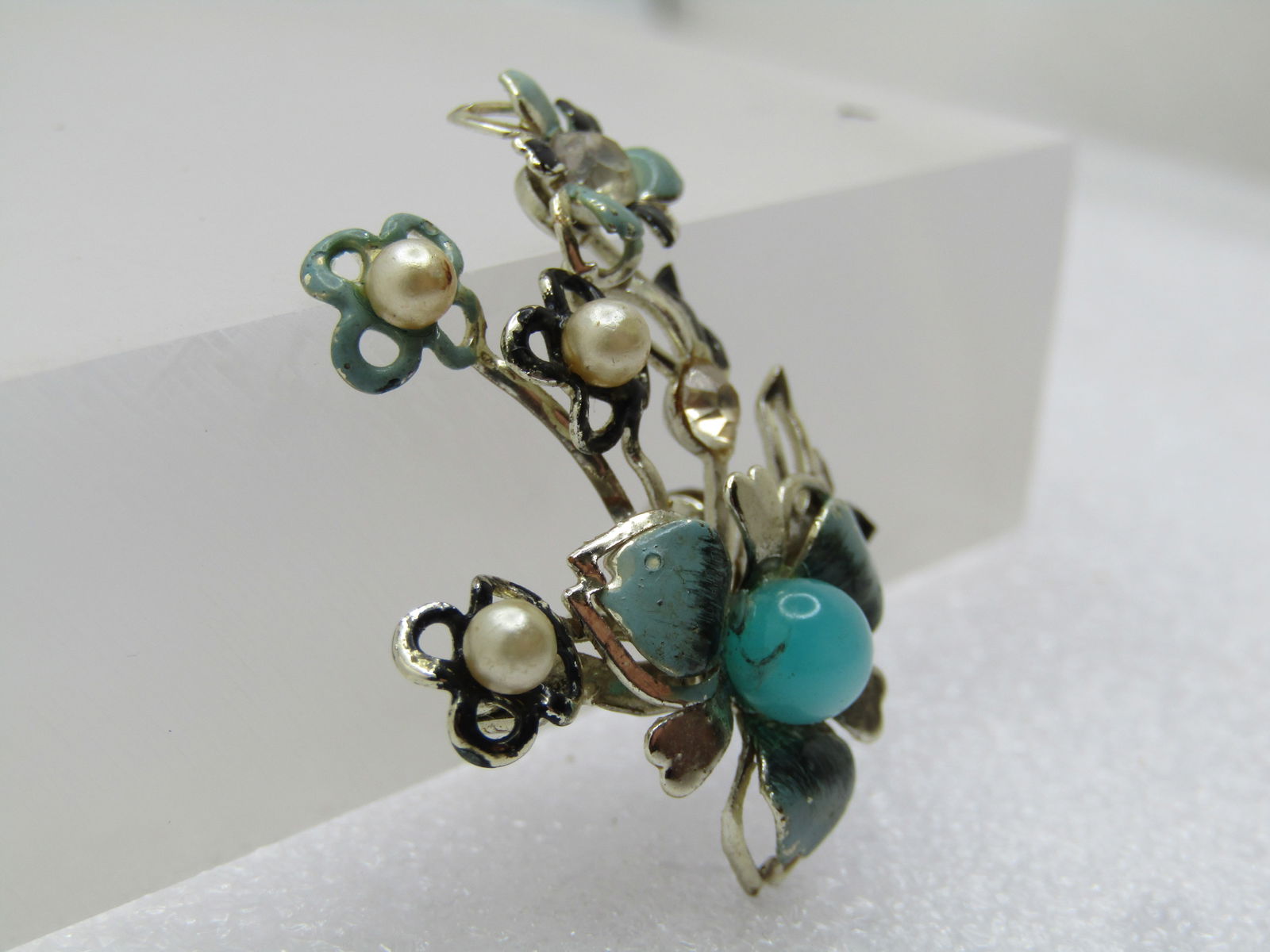 Vintage Faux Pearl, Green Moonglow Floral Brooch, 1950's-1960's - 3