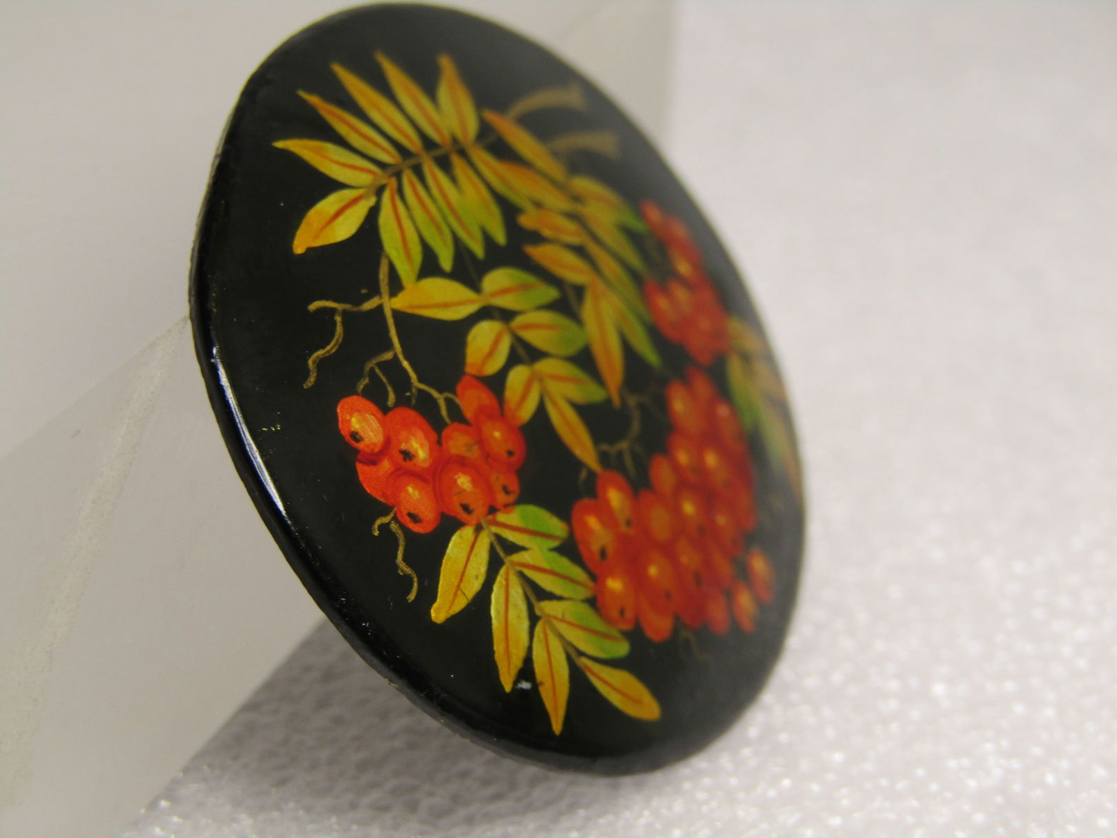 Vintage Painted Berry Brooch, Black, Lacqured, 1960's-1970's - 4
