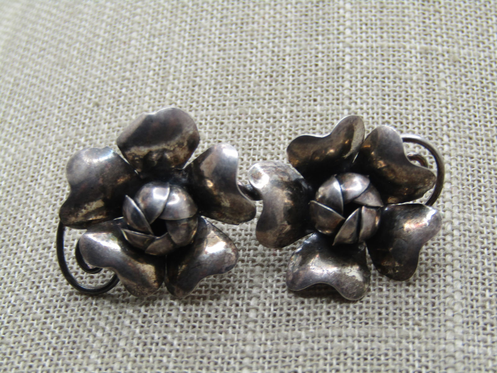 Vintage Sterling Double Flower Blossom Brooch, Mid-Century - 3