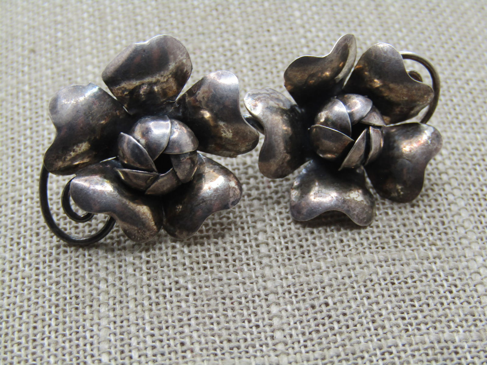 Vintage Sterling Double Flower Blossom Brooch, Mid-Century - 4