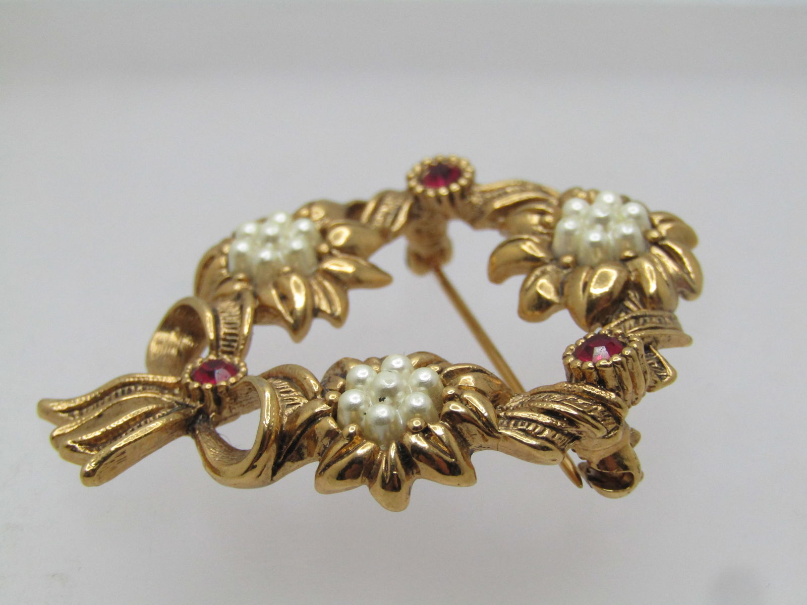 Vintage Faux Pearl Rhinestone Floral Circle Brooch with Bow, Avon, 1970's-1980's - 6