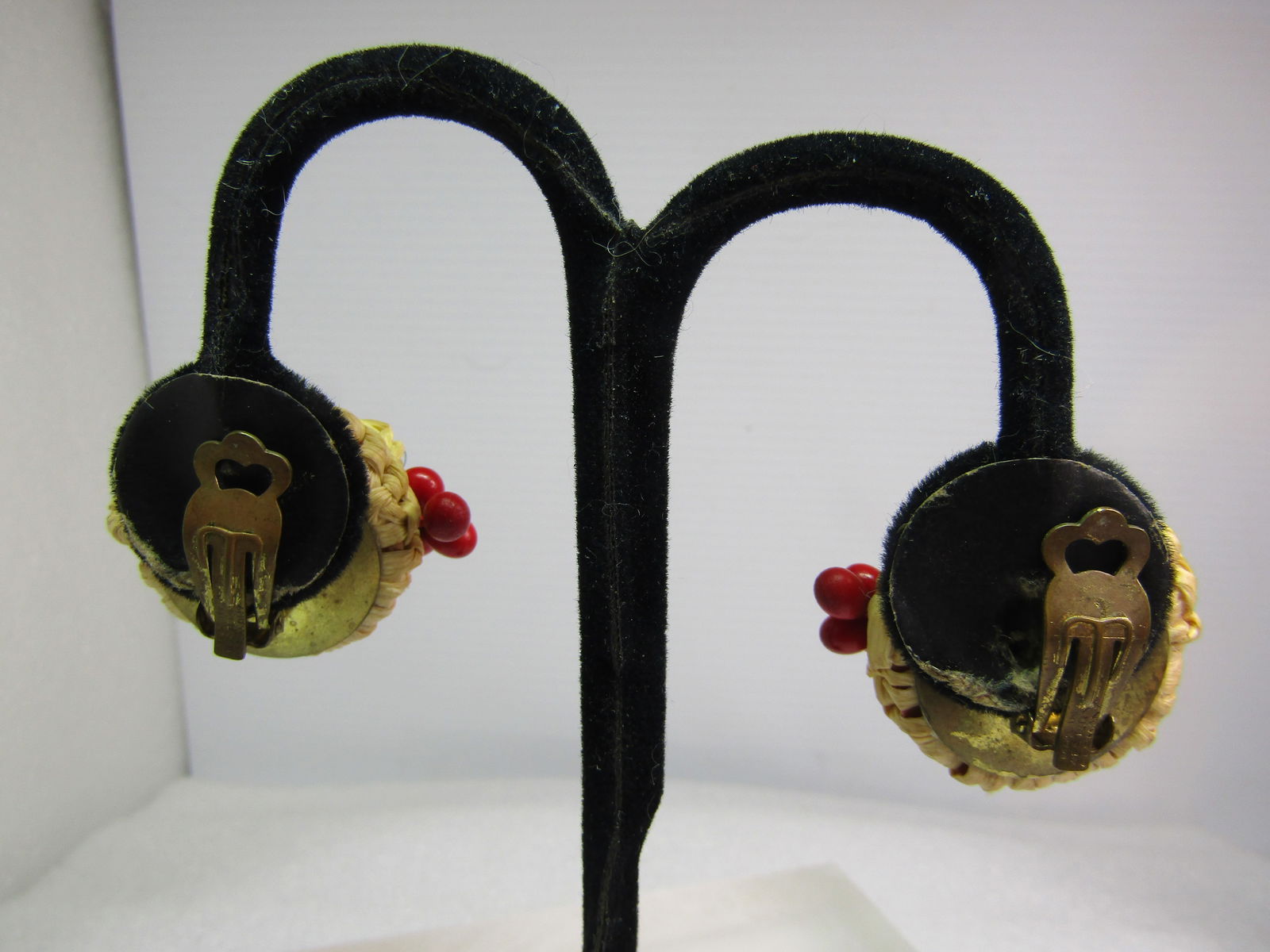Vintage Fruit Basket Clip Earrings, W. Germany, Mid-Century - 4
