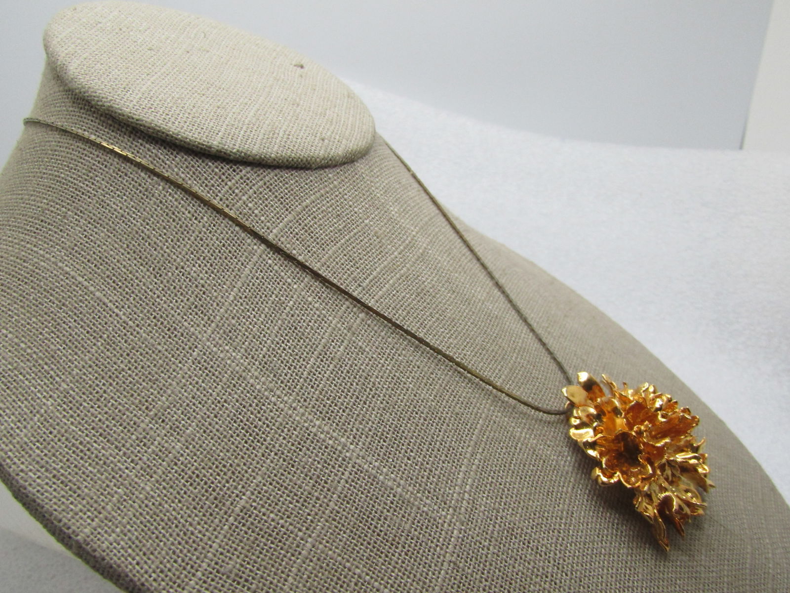 Vintage Gold tone Rustic Blossom Necklace, 16", 1970's - 3
