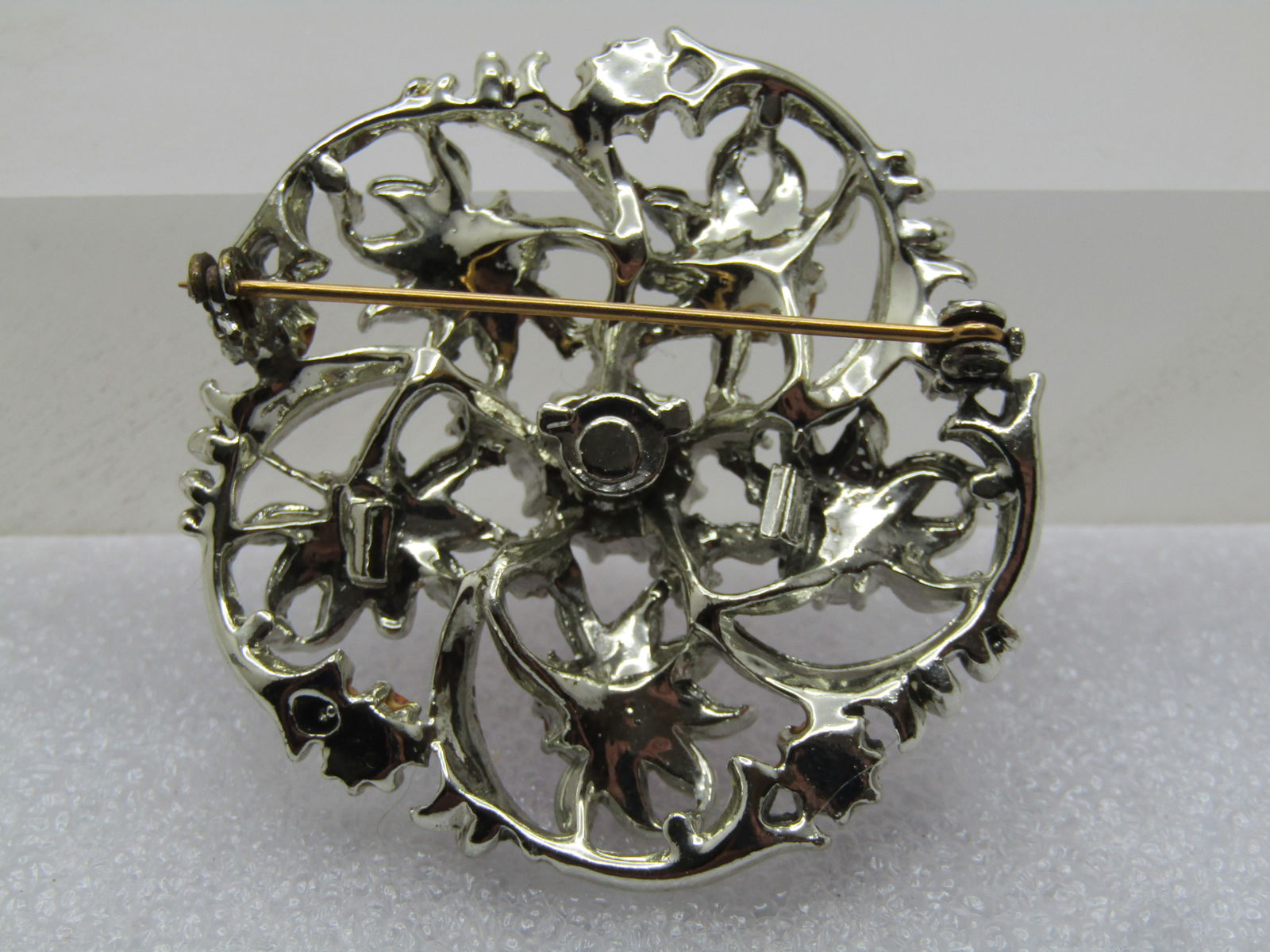 Vintage Pink AB Rhinestone Brooch, Blossom with Faux Pearls, 1960's - 4