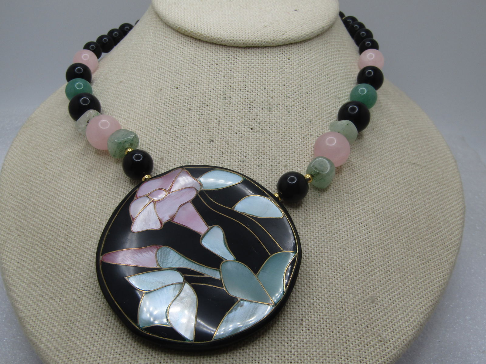 Vintage Inlaid Floral Necklace, Mother-of-Pearl, Quartz, Onyx, Jade - Lee Sands. 21", 1970's-1990's, - 5