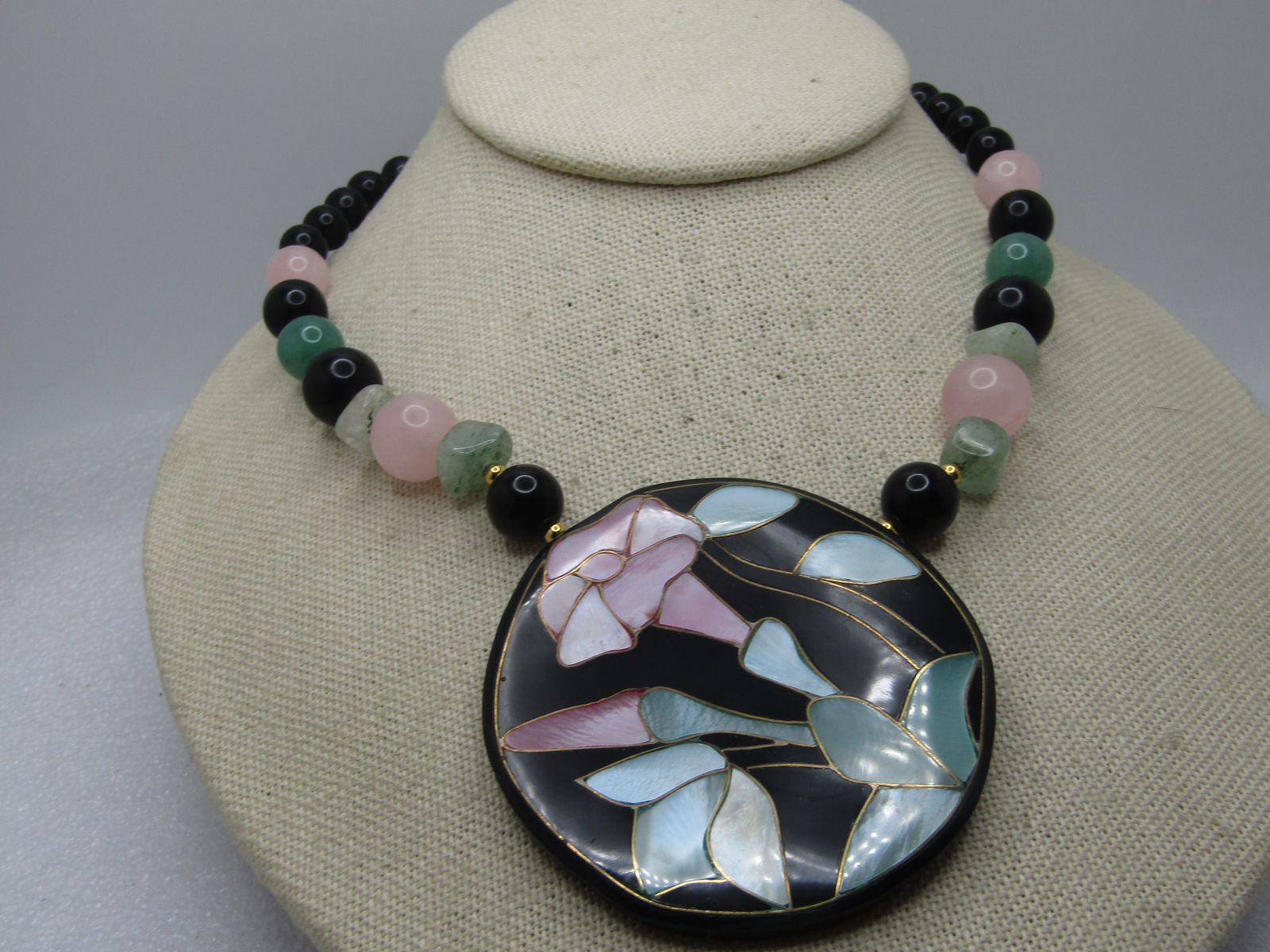 Vintage Inlaid Floral Necklace, Mother-of-Pearl, Quartz, Onyx, Jade - Lee Sands. 21", 1970's-1990's, - 6