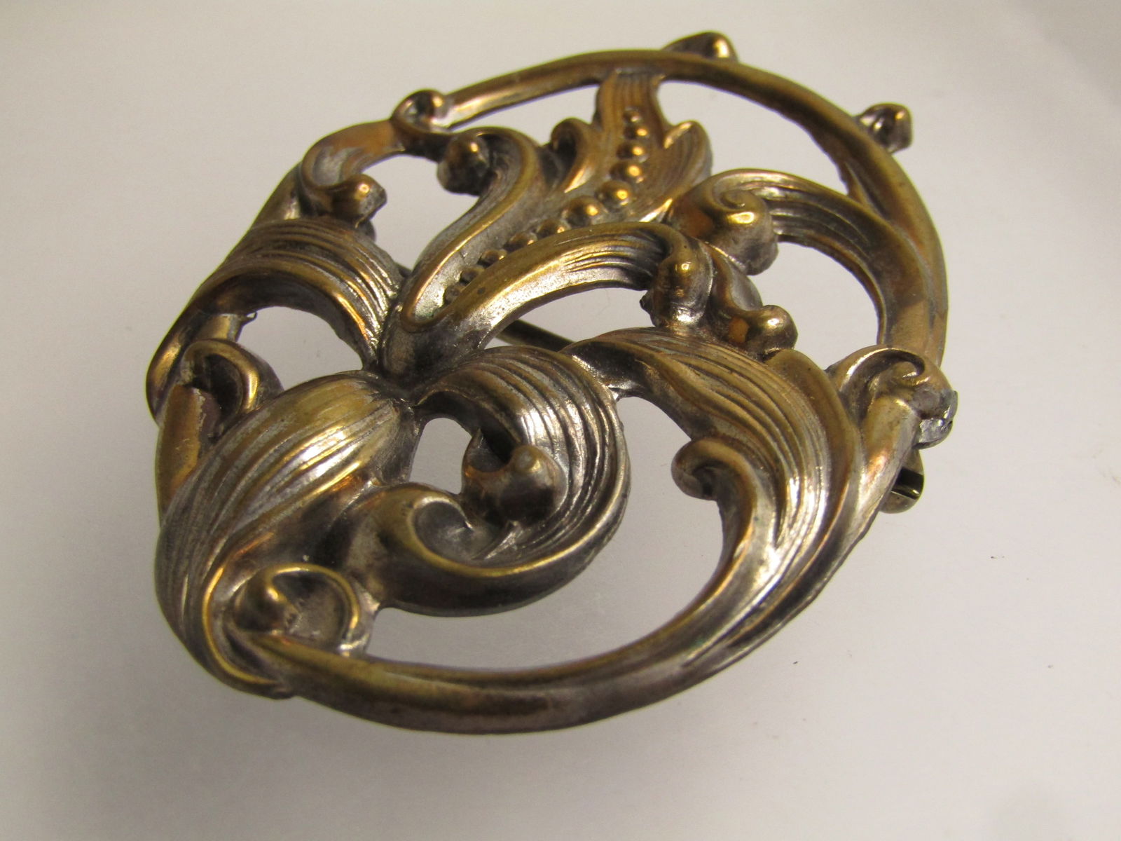 Vintage Art Nouveau Floral Brooch, Late 1930's-1940's - 5