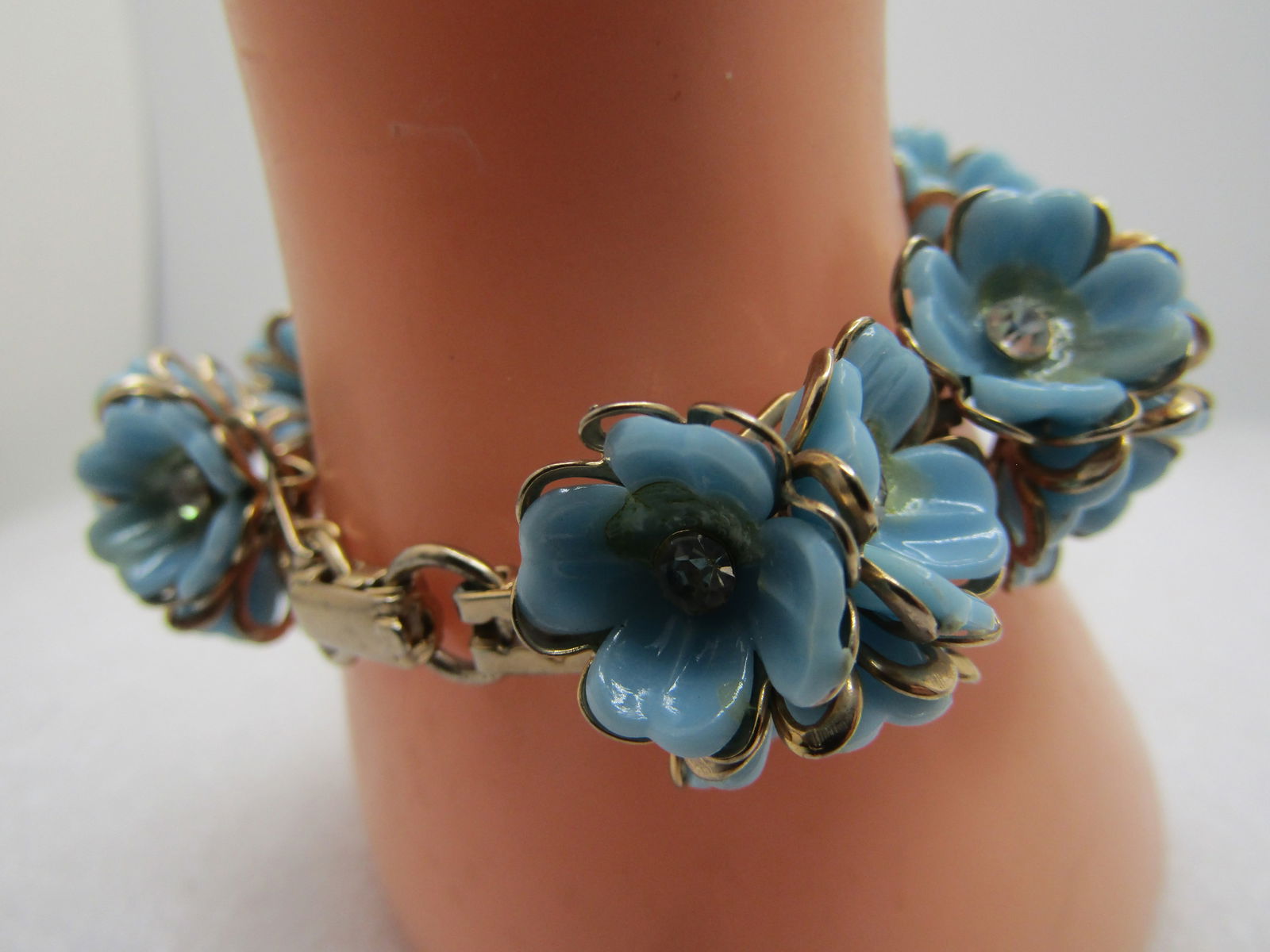 Vintage Blue Forget-Me-Not Bracelet, 7", 1950's-1960's. - 3