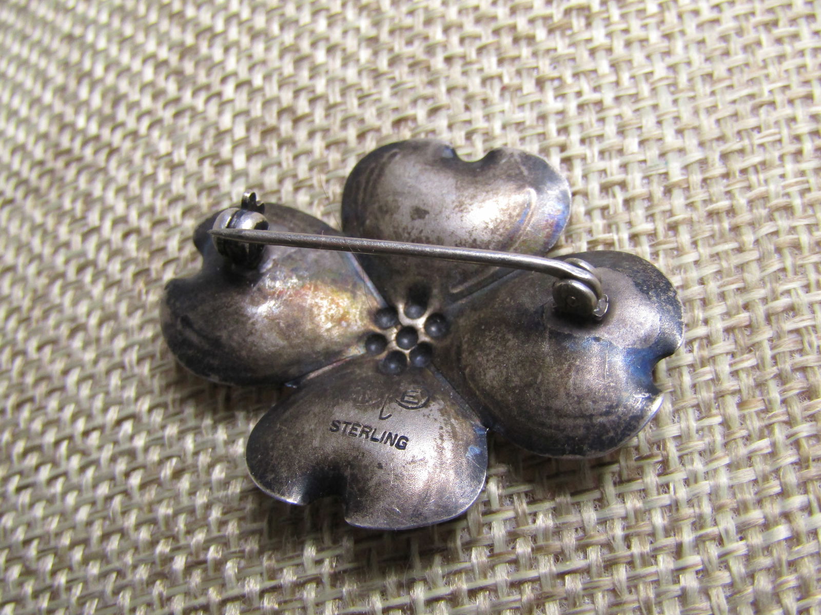 Vintage Sterling Dogwood Brooch, Signed Stuart Nye, 1930's-1950's - 4