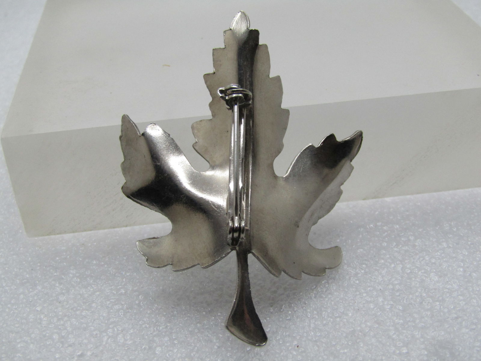 Vintage Silver tone Maple Leaf Brooch, 1960's-1970's - 4
