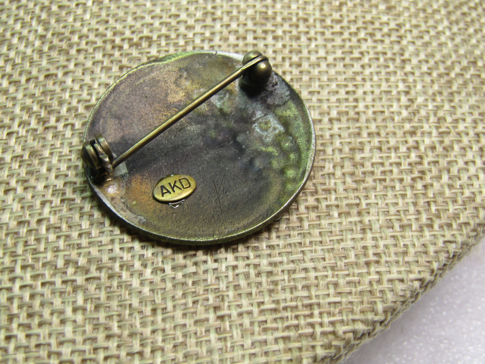 Vintage Purple Pearly Enameled Brooch, AB. Rhinestones, 1980's, Signed AKD - 4