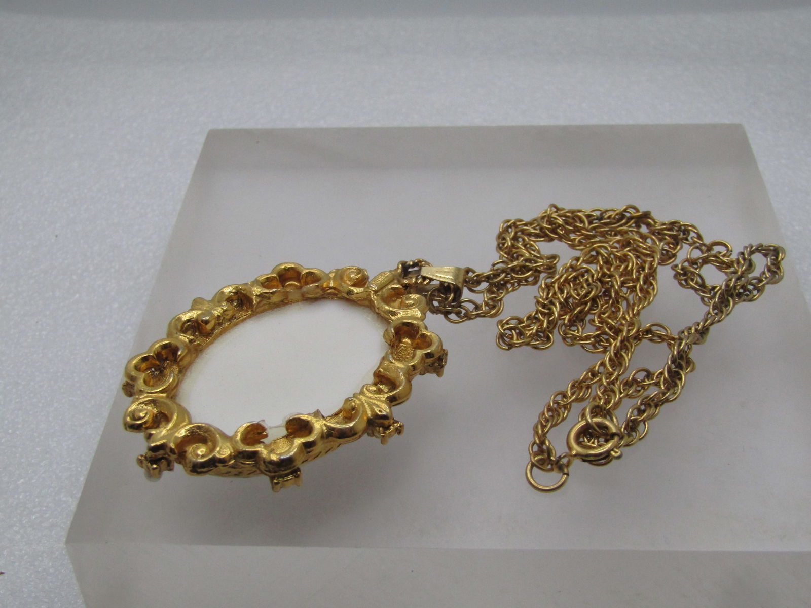 Vintage Floral Cameo Faux Pearl Necklace, 24" , Signed Denise, 1960's-1970's - 7