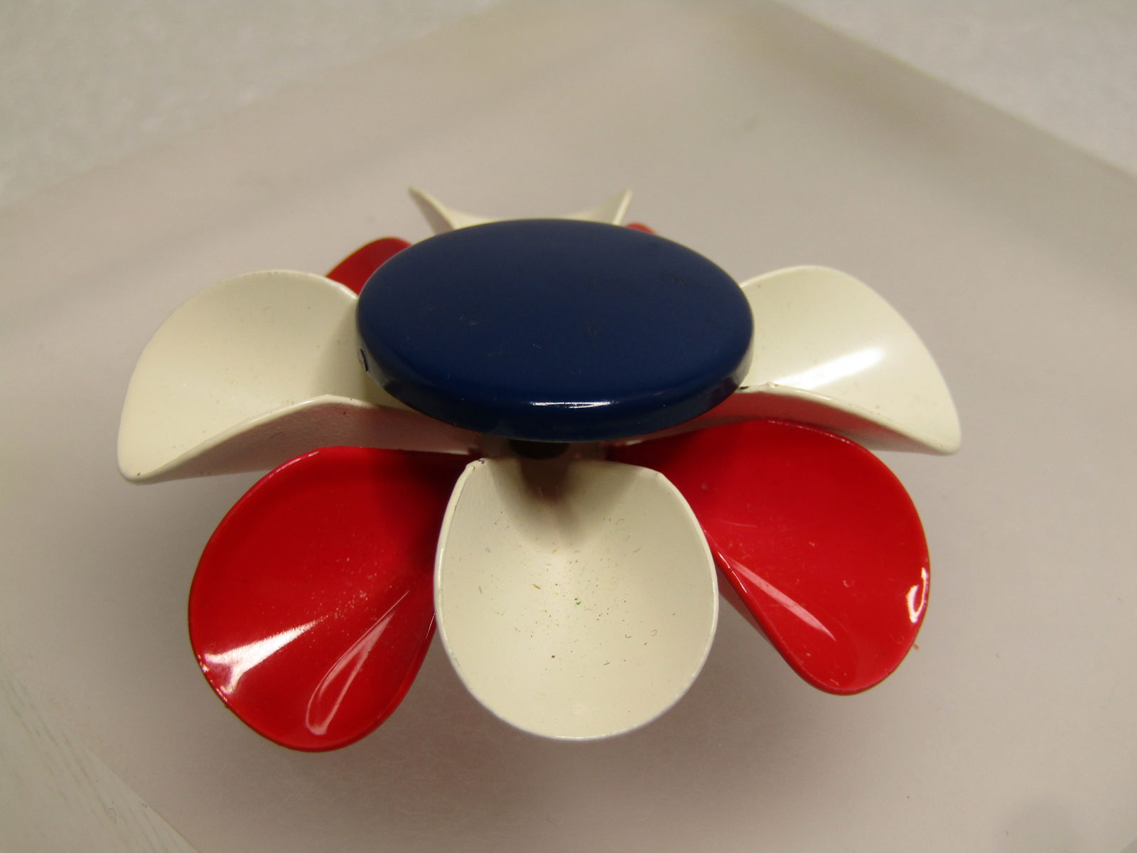 Vintage Red/White/Blue Blossom Brooch, Enameled, 1960's - 3