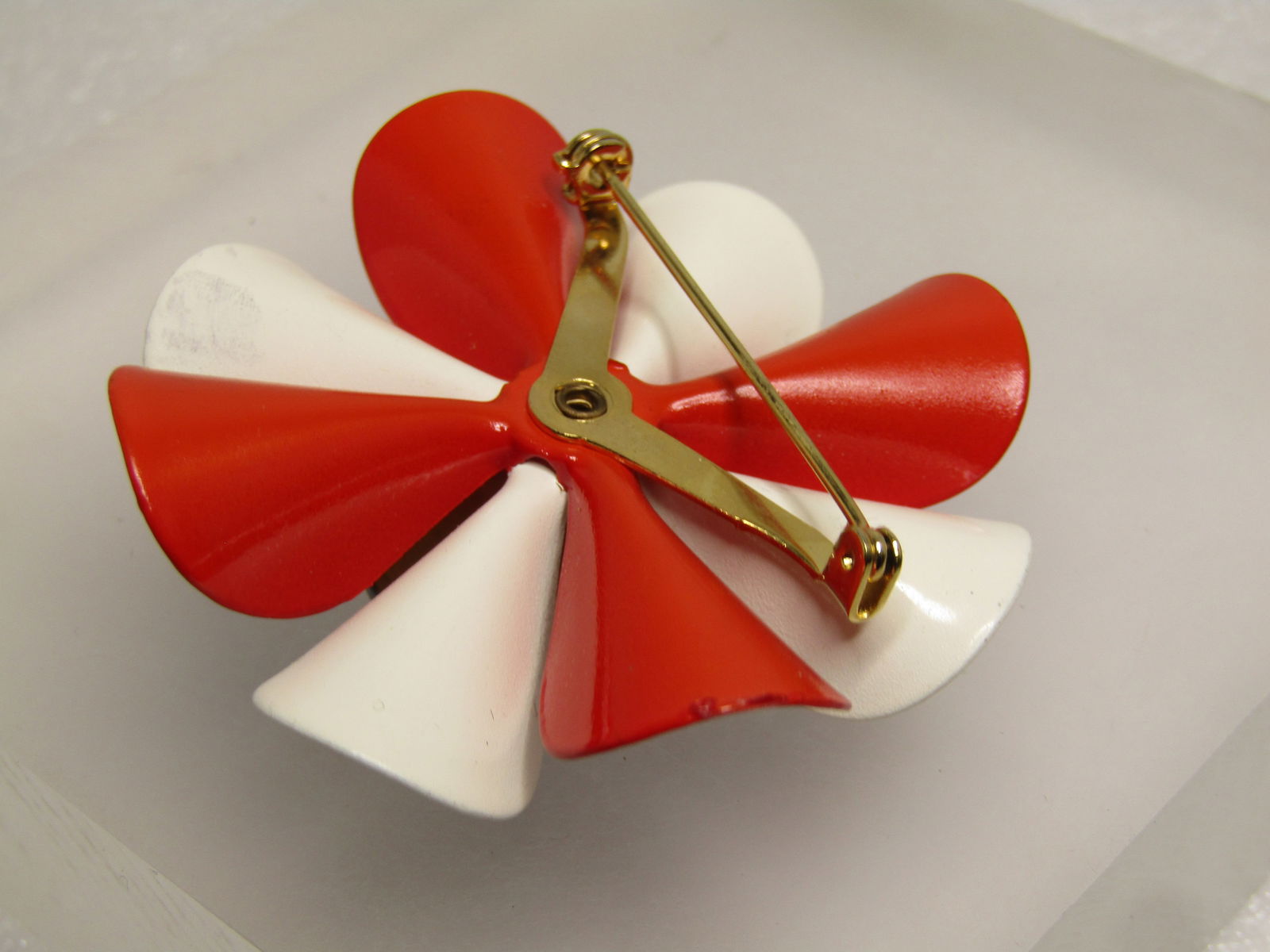 Vintage Red/White/Blue Blossom Brooch, Enameled, 1960's - 4