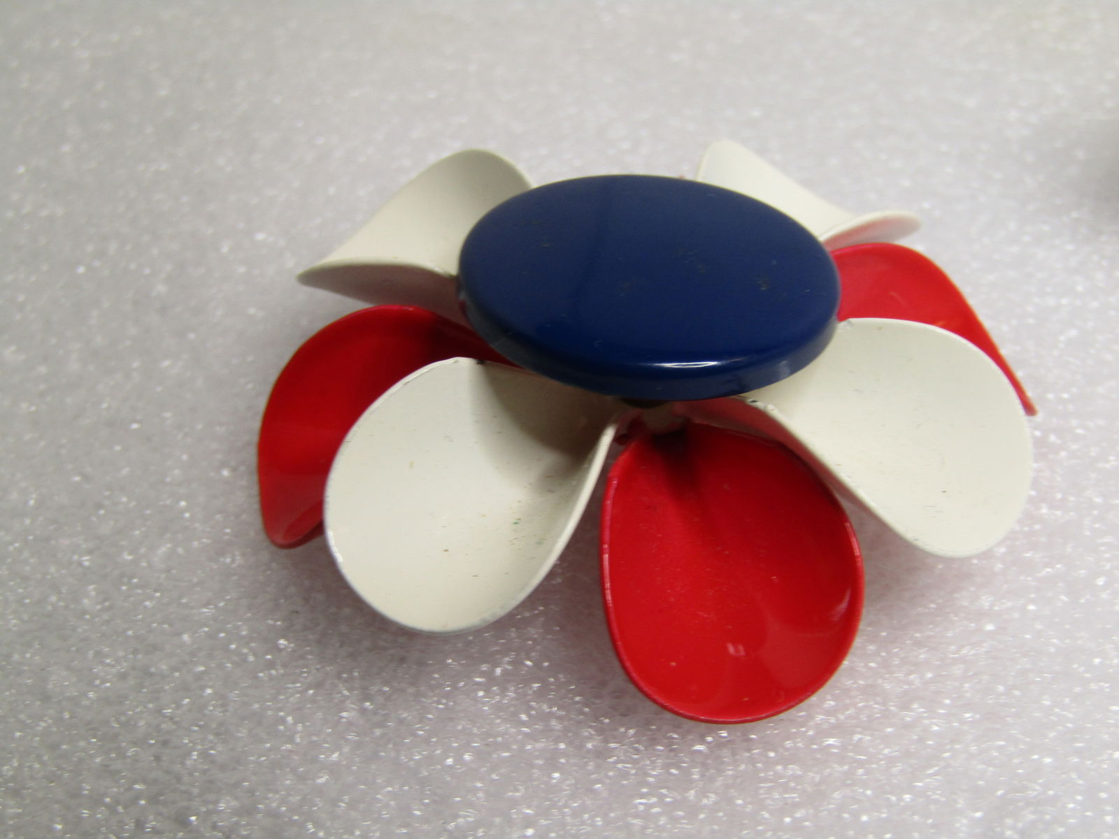 Vintage Red/White/Blue Blossom Brooch, Enameled, 1960's - 5