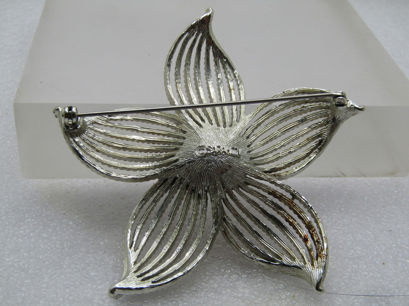 Vintage Star/Floral Blossom Brooch, Faux Pearl, 1960's-1970's, Sarah Coventry - 4