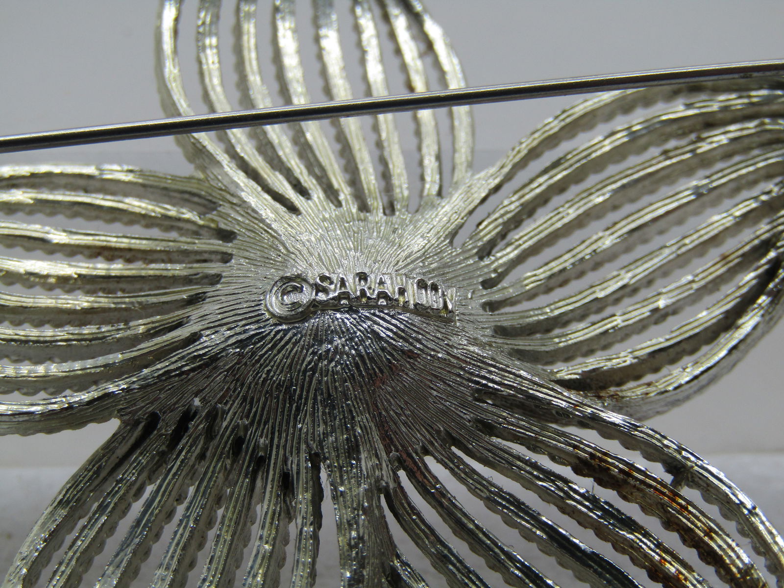 Vintage Star/Floral Blossom Brooch, Faux Pearl, 1960's-1970's, Sarah Coventry - 5