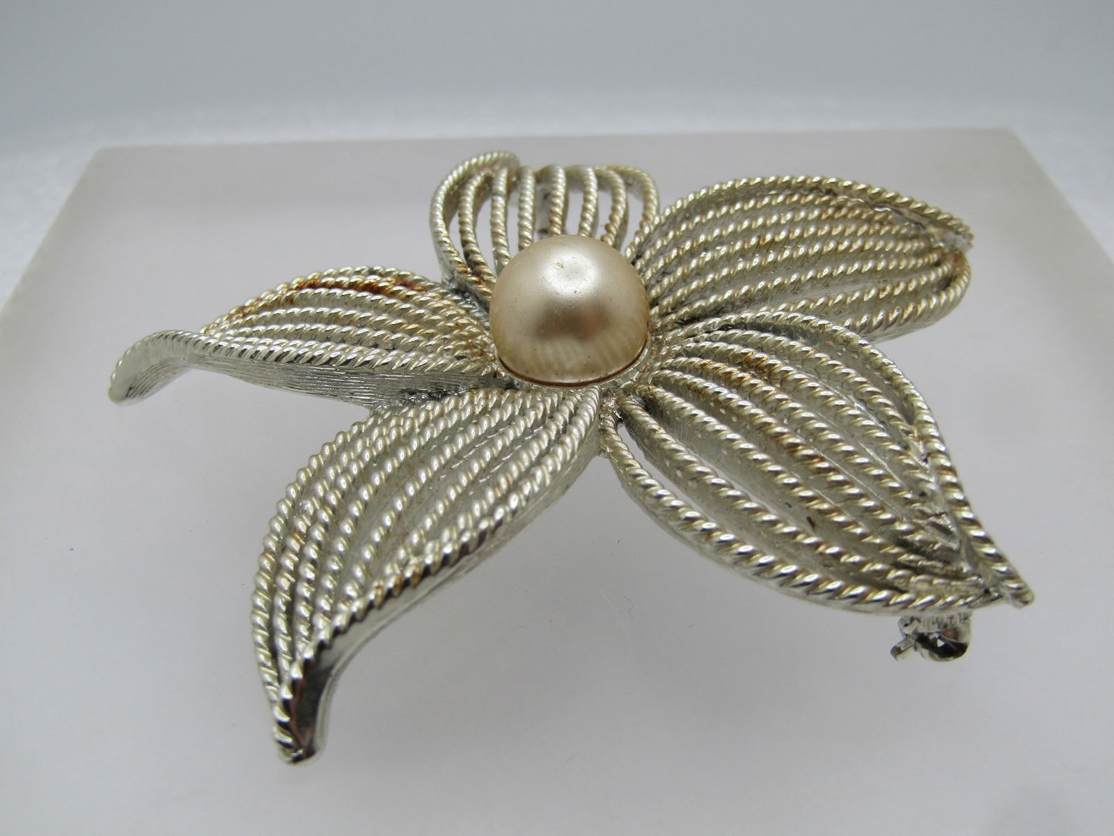 Vintage Star/Floral Blossom Brooch, Faux Pearl, 1960's-1970's, Sarah Coventry - 6
