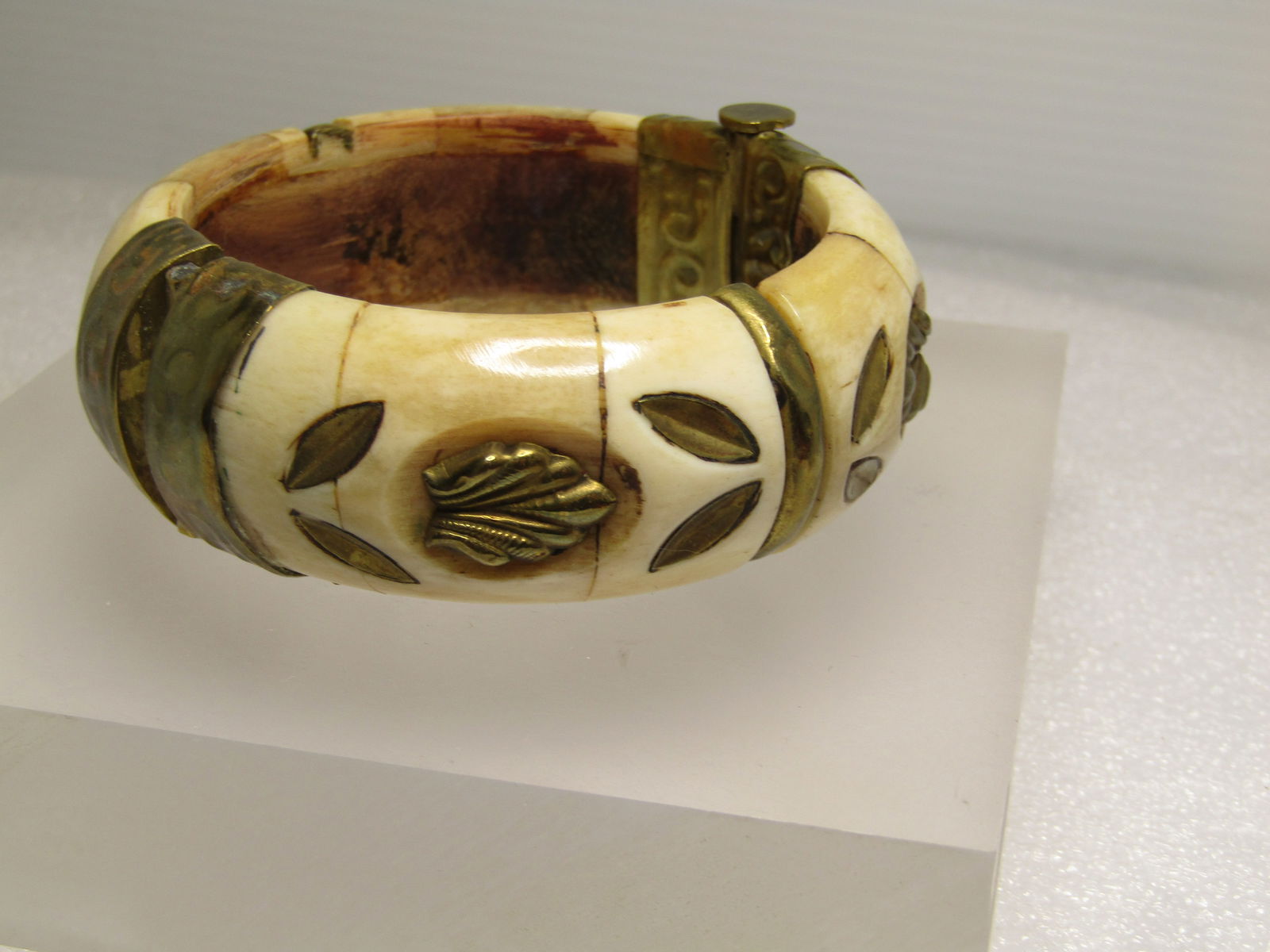 Vintage Brass & Carved Bone Bracelet, Tribal, Hinged, Pin Clasp, 6.75", 1970's-1980's - 3