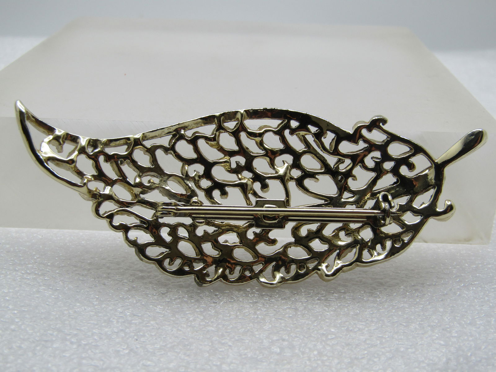 Vintage Long Filigree Leaf Brooch, 1960's-1970's - 4