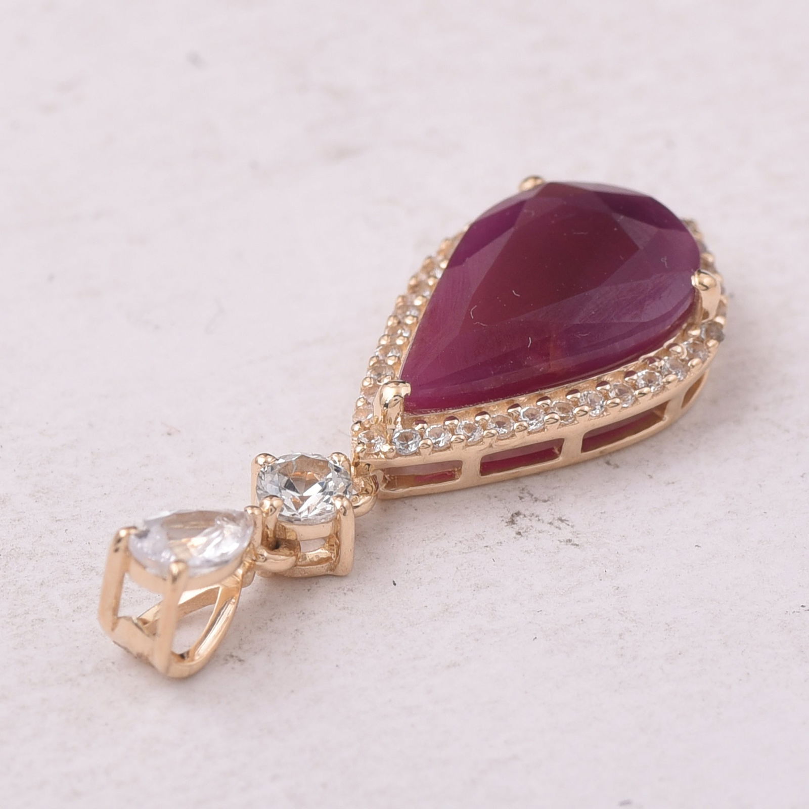 3.45 Ct Pear Ruby 9K Gold Pendant - 4