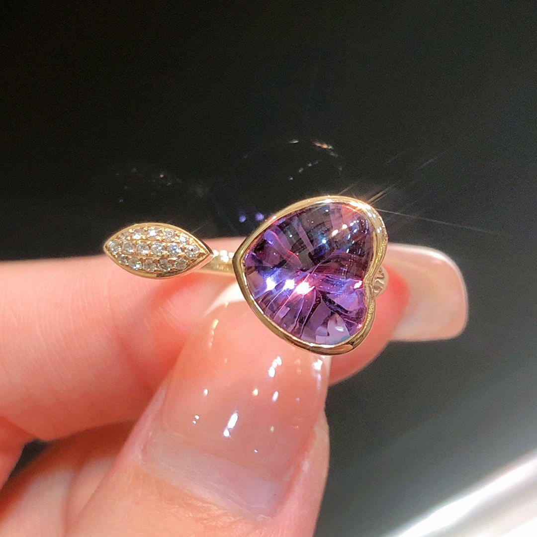 14K GOLD 2.65 CTW NATURAL AMETHYST & DIAMOND RING: Title:14K GOLD 2.65 CTW NATURAL AMETHYST & DIAMOND RINGDescription:Ref:230528448Gold Content:14K GoldRing Size:7.25USMain Gemstone:AmethystNumber of stones:1Shape:HeartCarat Weight:2.60ct