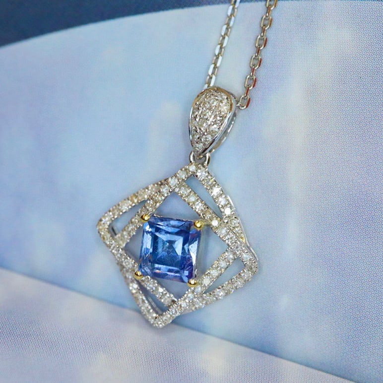 14K GOLD 1.31 CTW NATURAL SAPPHIRE & DIAMOND PENDANT - 4