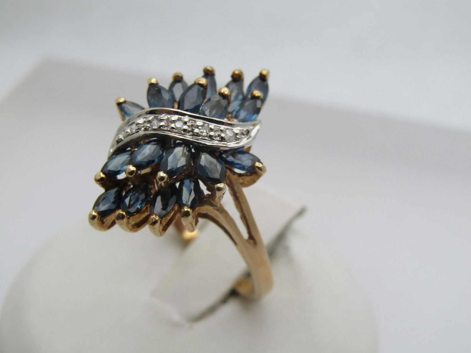 Vintage 10kt Blue Sapphire Diamond Ring, Sz. 8.5 - 3